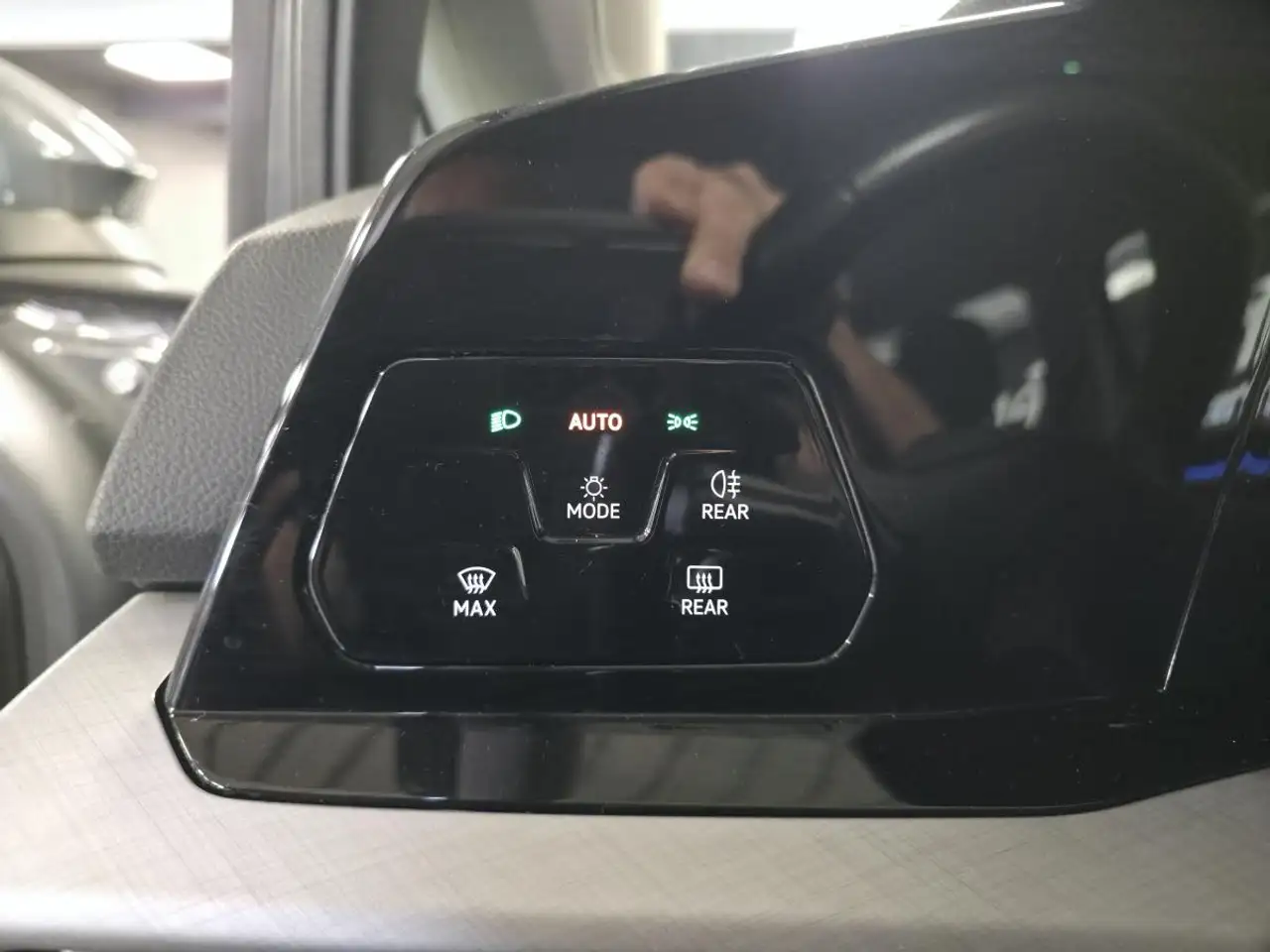 Volkswagen Golf Standard Model — photo 36