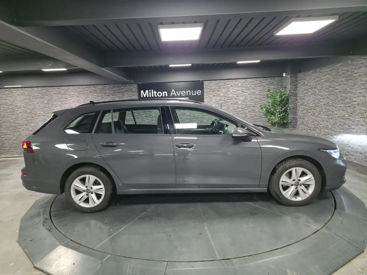 Volkswagen Golf Standard Model — photo 7