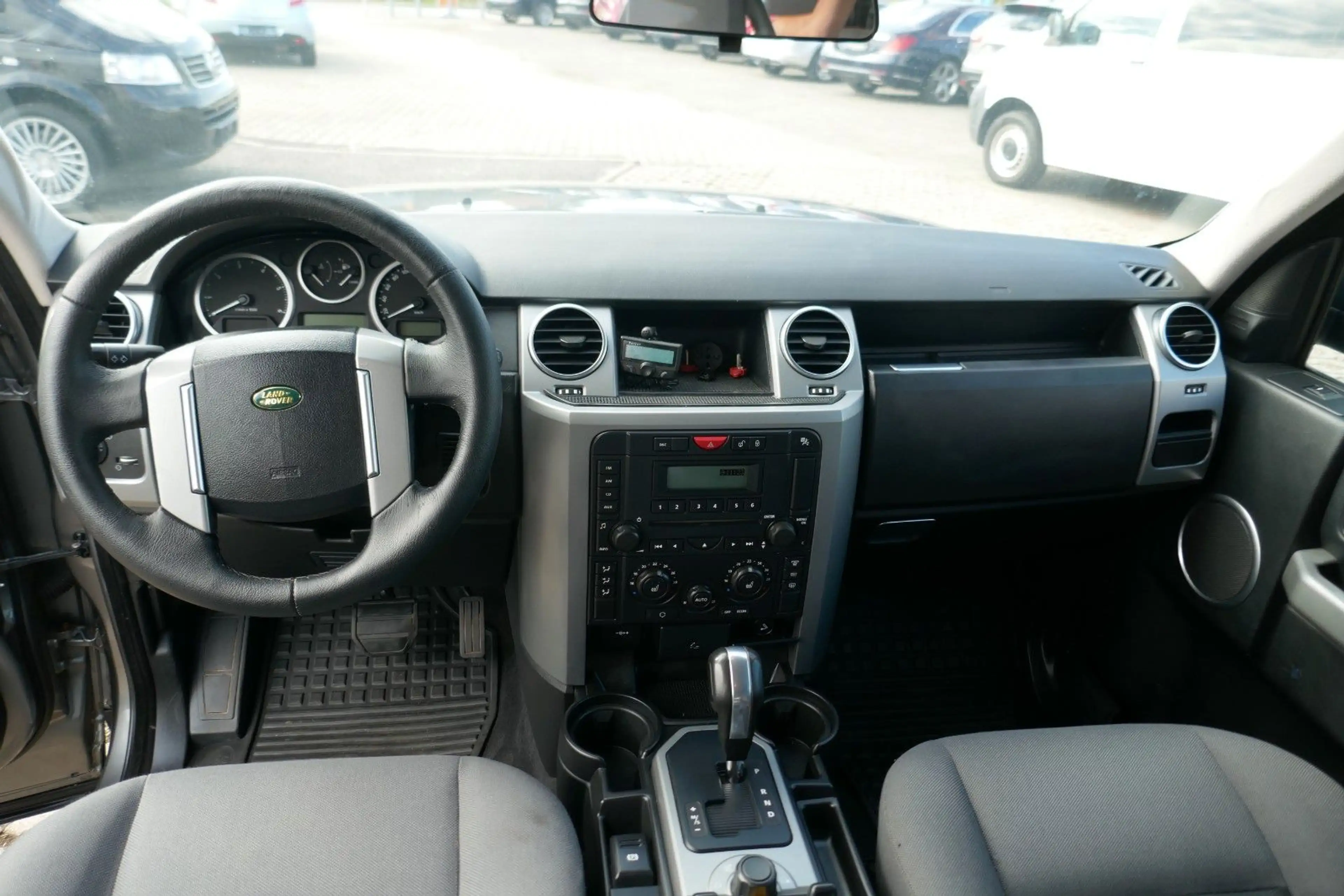 Land Rover Discovery 3   2.7 V6  4x4 AUTOMATIK 7 SITZE — photo 11