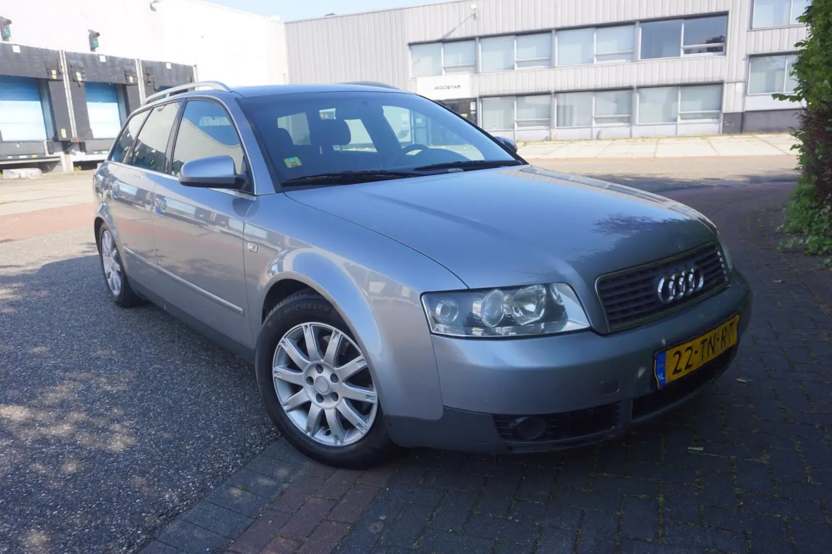 Audi A4 Avant 1.8 Turbo Exclusive MT Grijs - 2