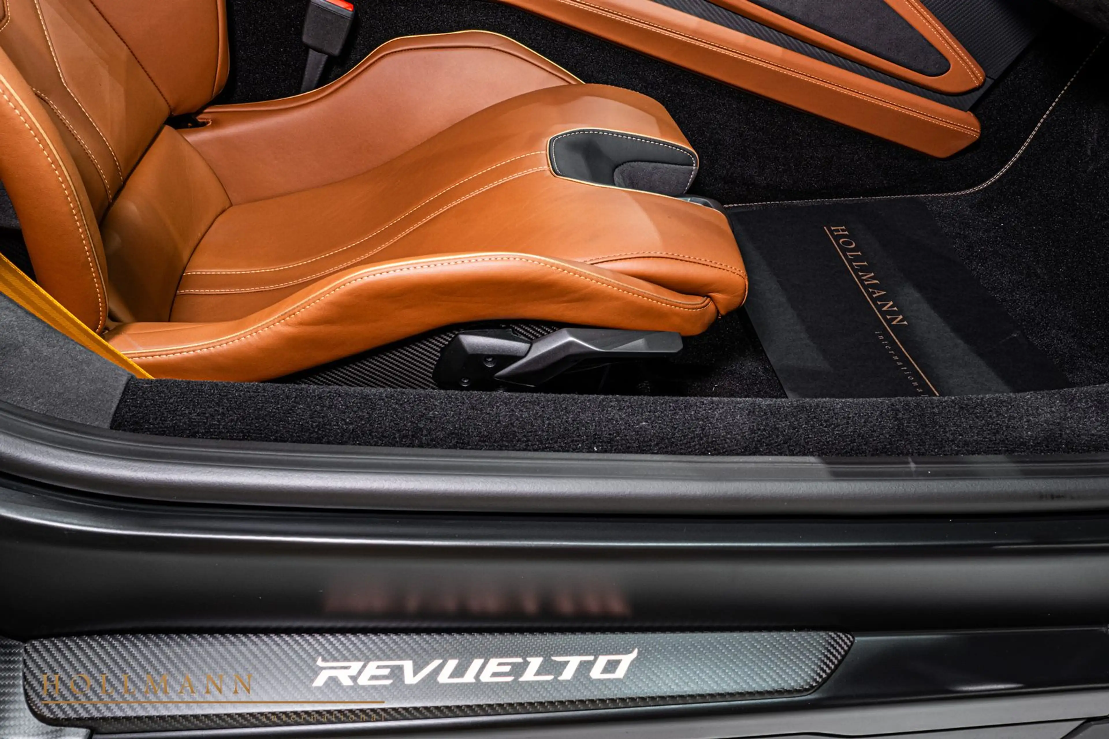 Lamborghini Revuelto CARBON + SONUS FABER + PROD. 2026 — photo 14