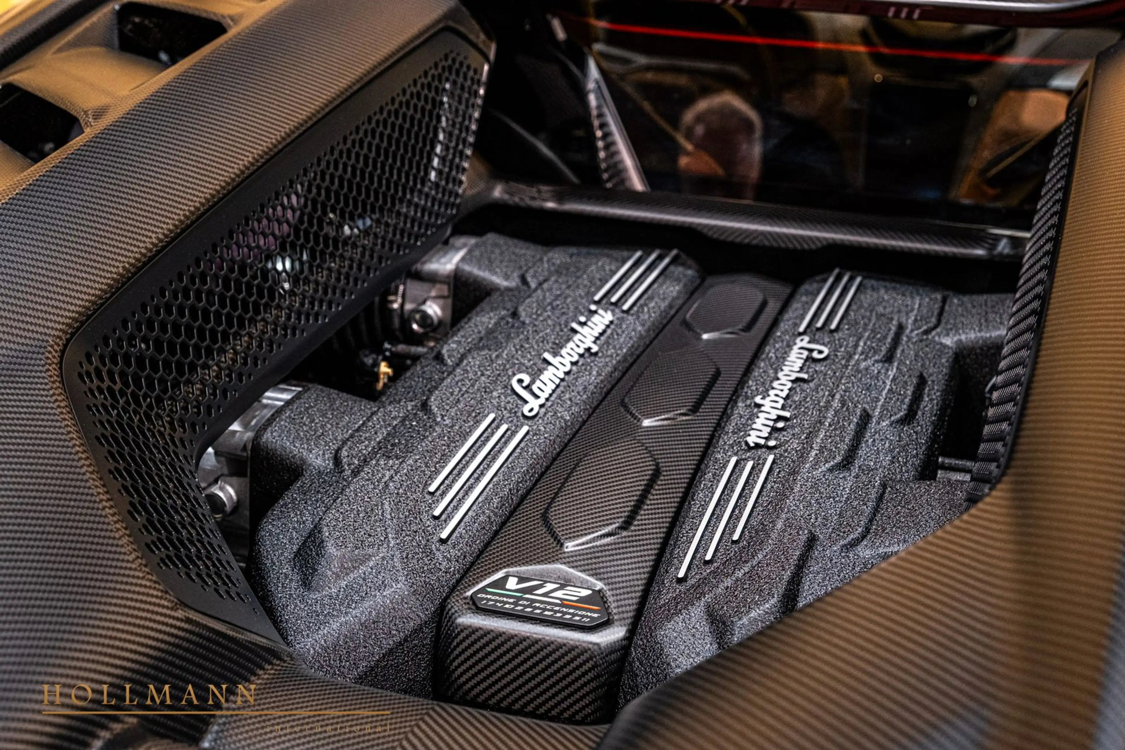 Lamborghini Revuelto CARBON + SONUS FABER + PROD. 2026 — photo 10