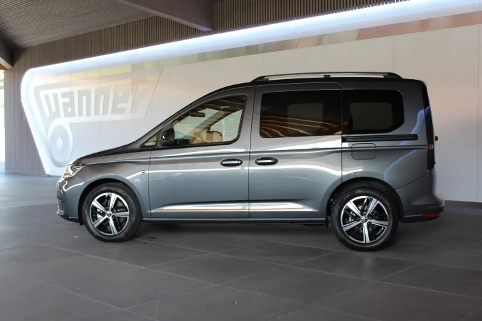 Volkswagen Caddy 1.5TSI STYLE Grau - 1