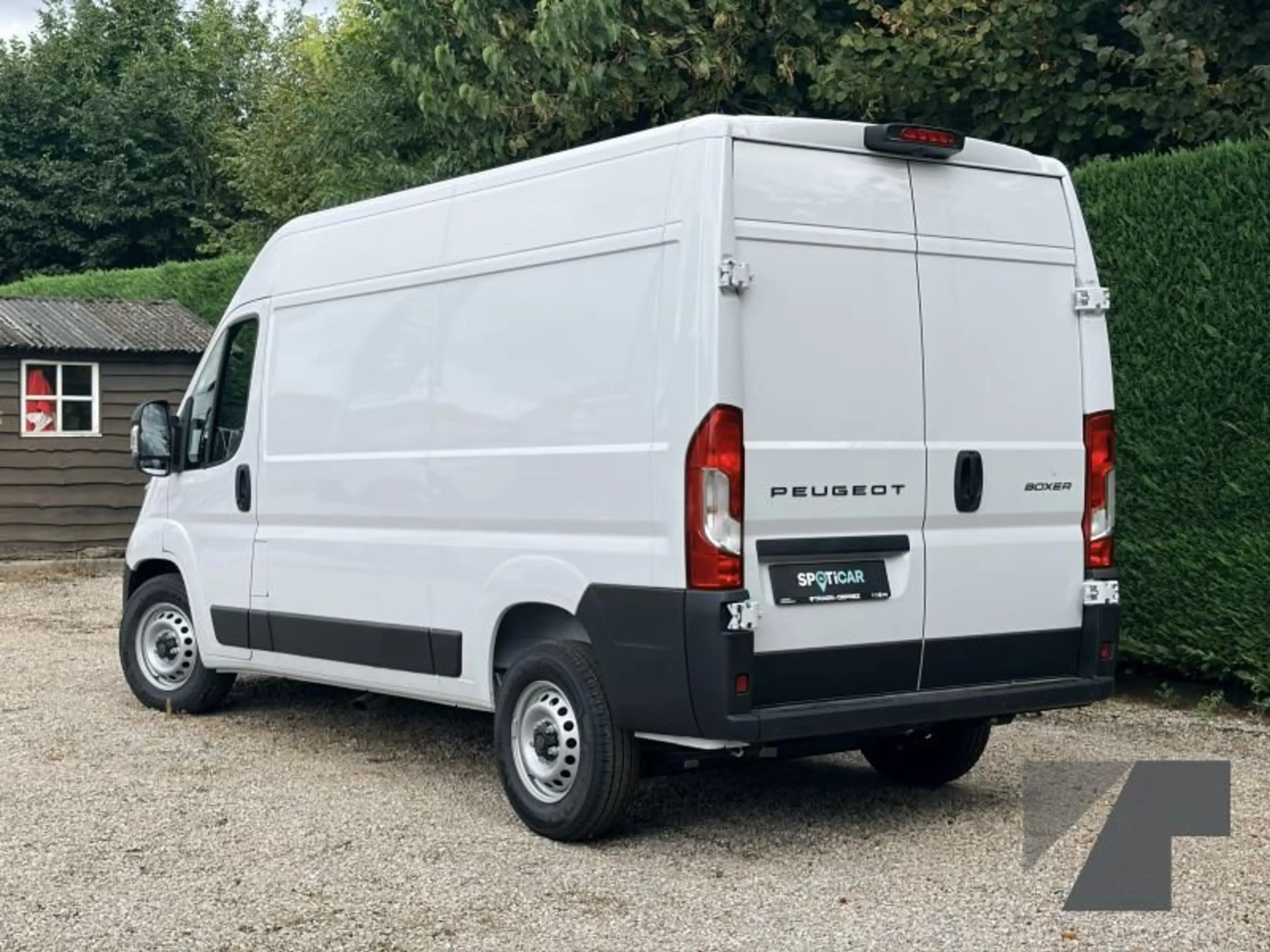 Peugeot Boxer 335 L2H2 BlueHDi 180 — photo 3