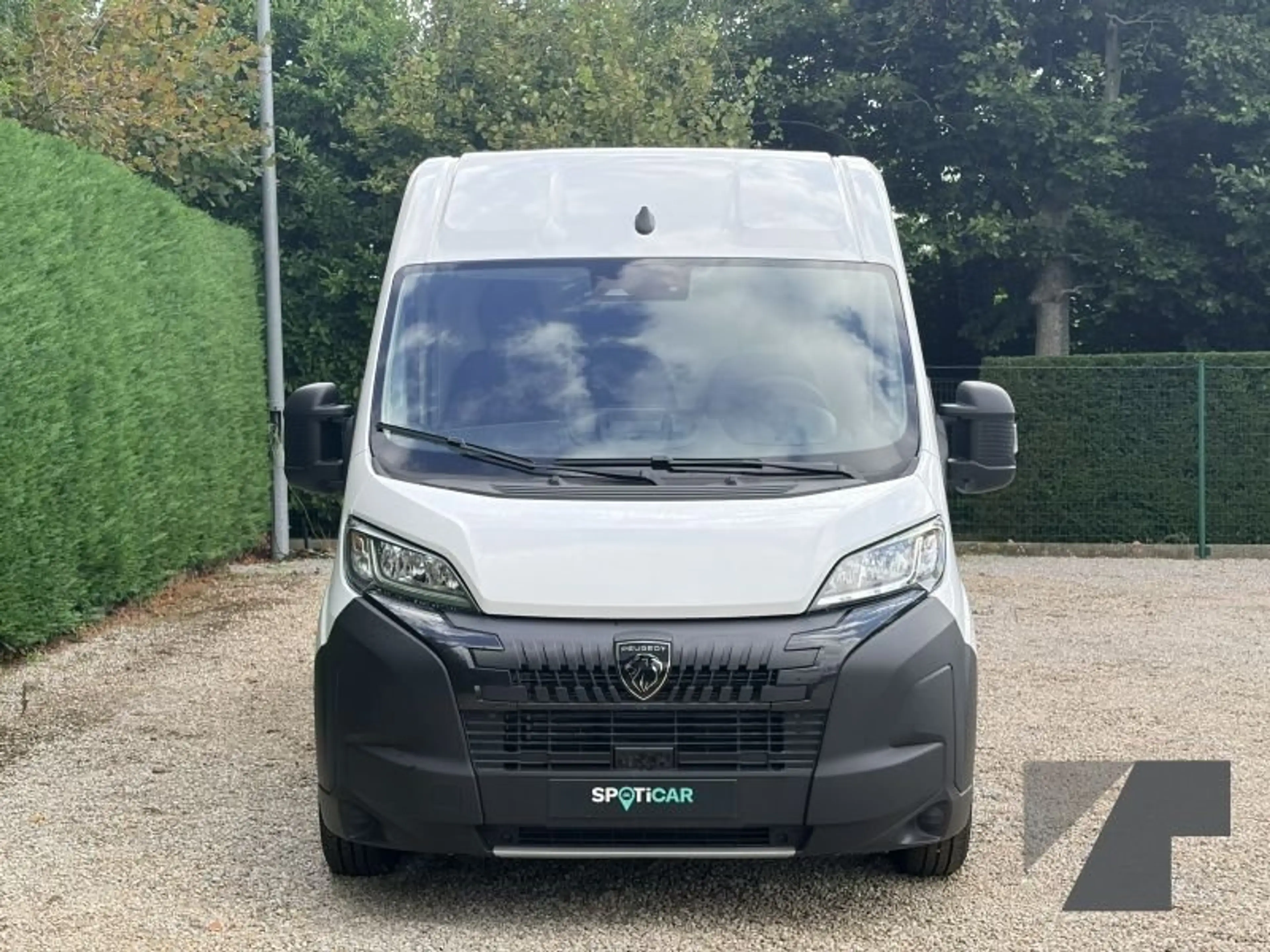 Peugeot Boxer 335 L2H2 BlueHDi 180 — photo 8