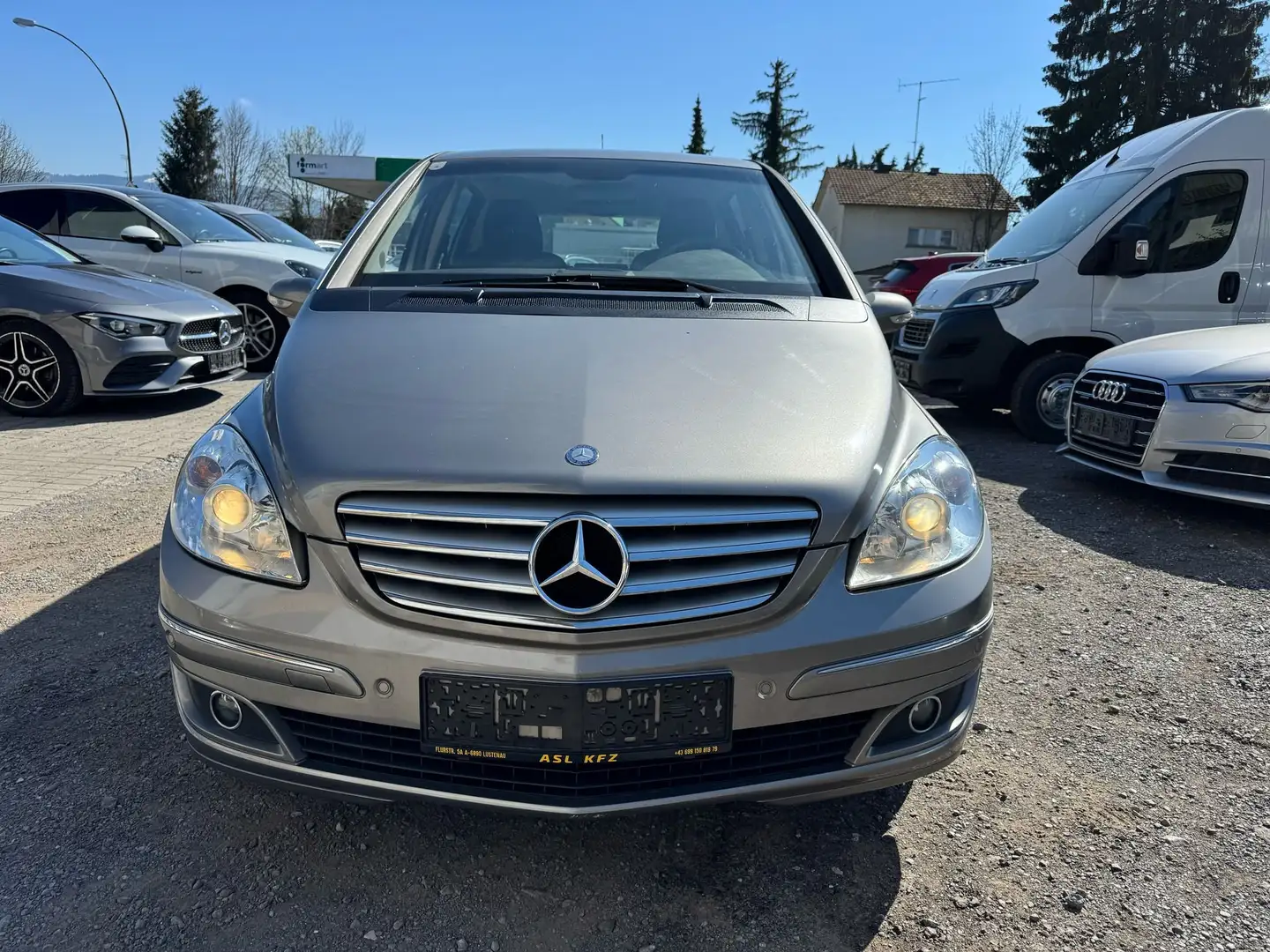 Mercedes-Benz B 170 B 170 A-Edition A-Edition Grau - 1