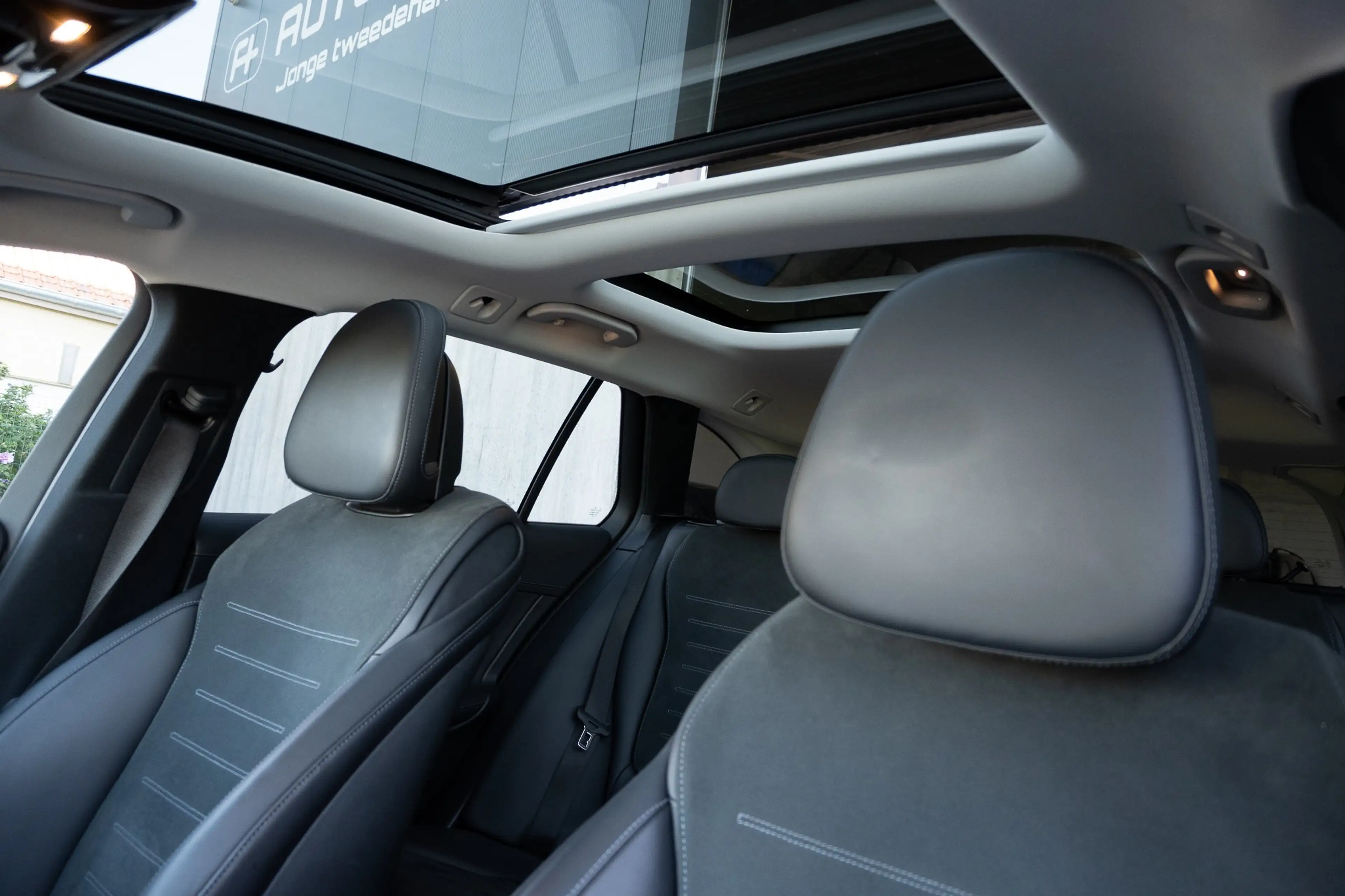 Mercedes-Benz C 180 C Break 180 AMG Line / Pano / Carplay / Ambient / Dodehoek — photo 14