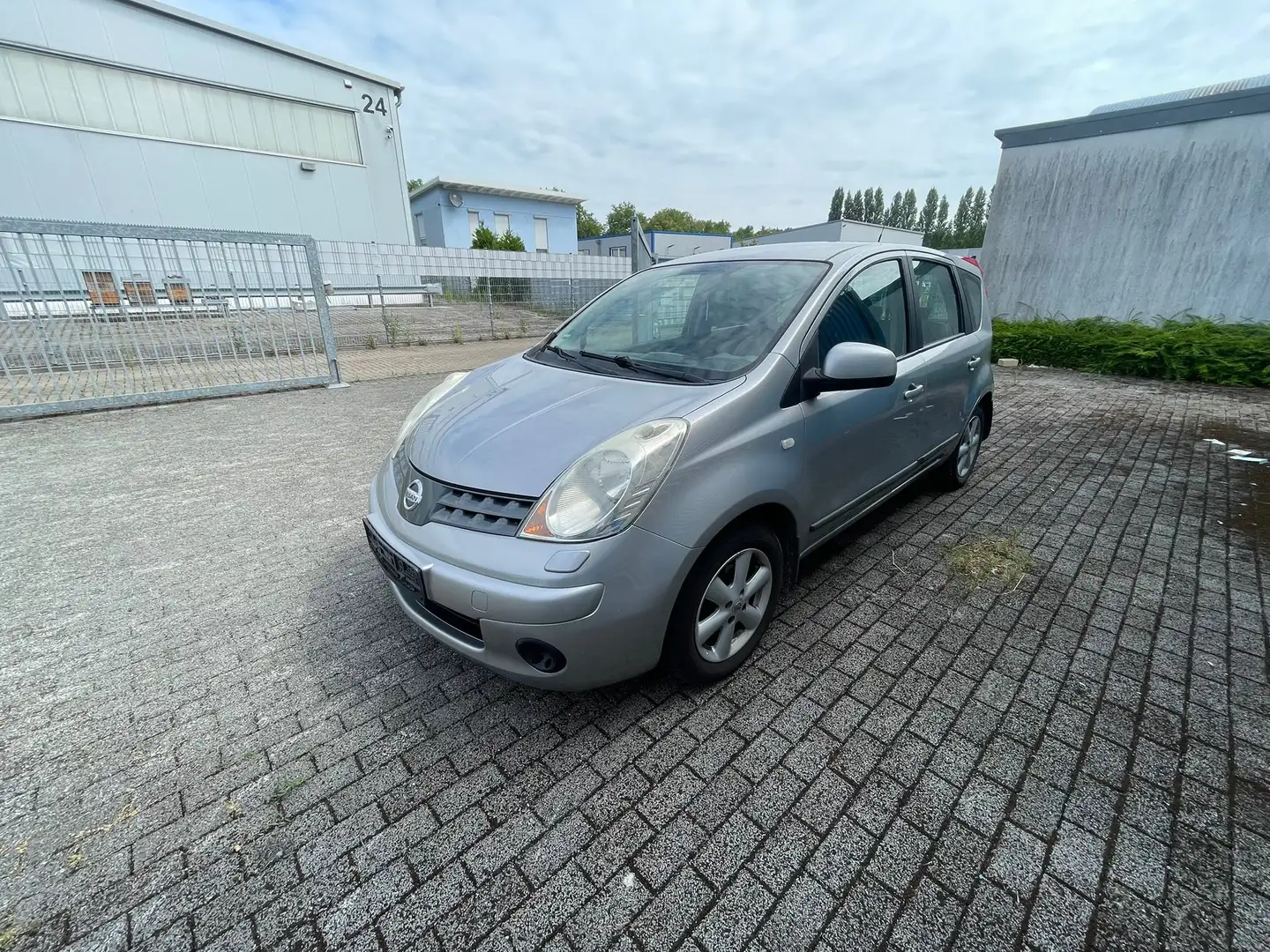 Nissan Note 1.5 "DIESEL" KLIMA, AHK, PDC, SHZ...TÜV 05/27! Grigio - 2