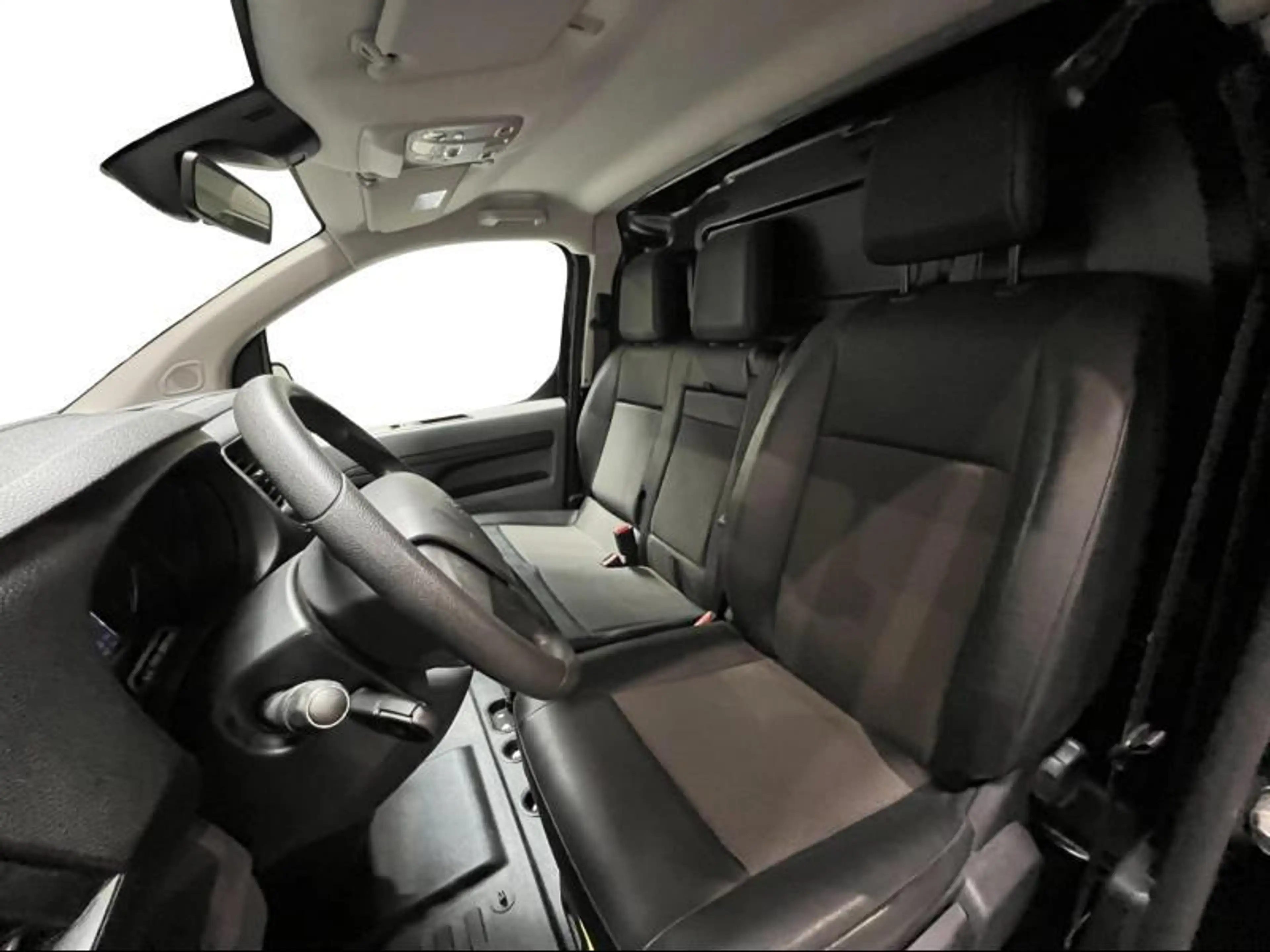 Peugeot Expert 2.0BHDI L2 122 — photo 12