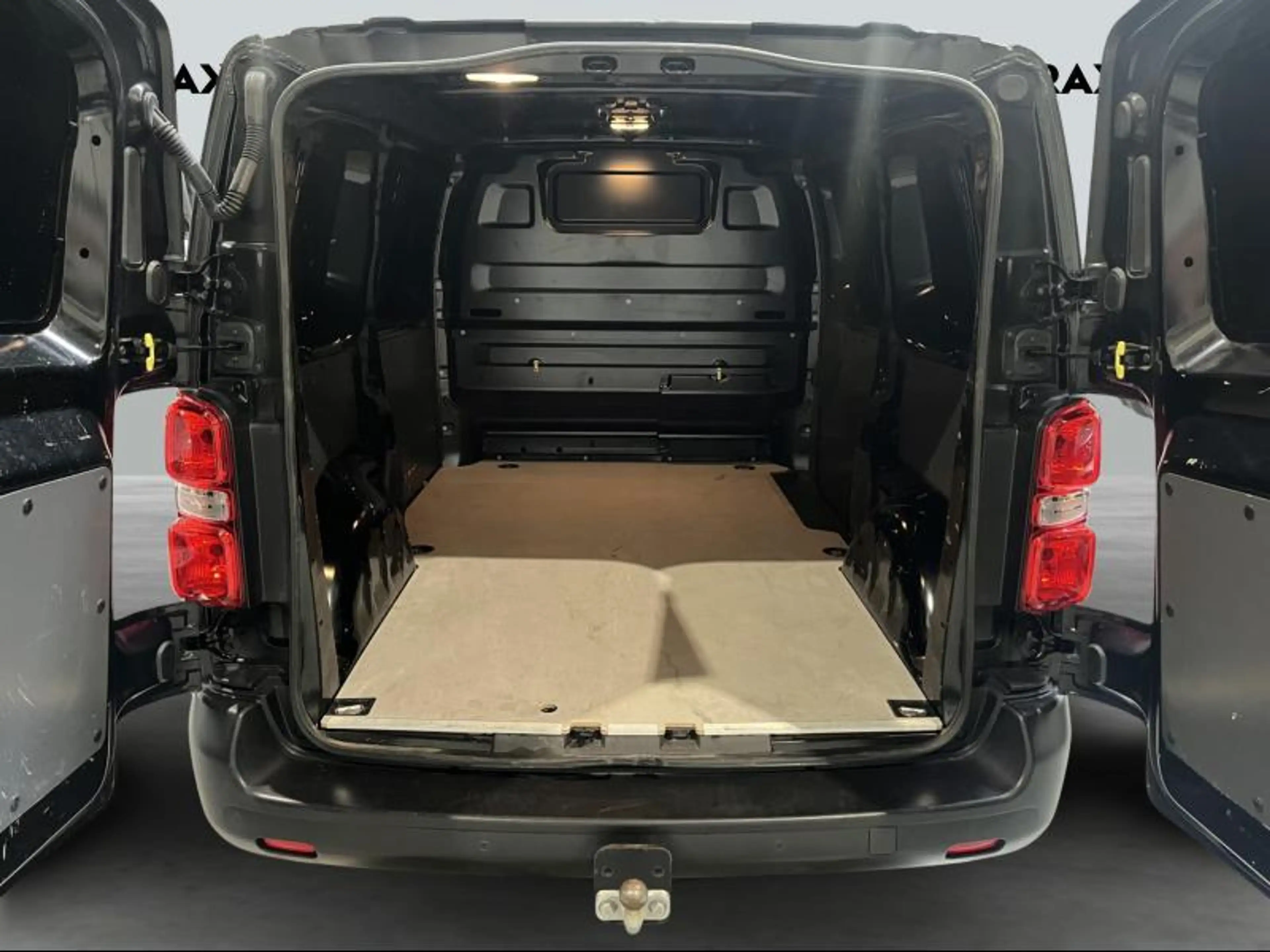 Peugeot Expert 2.0BHDI L2 122 — photo 10