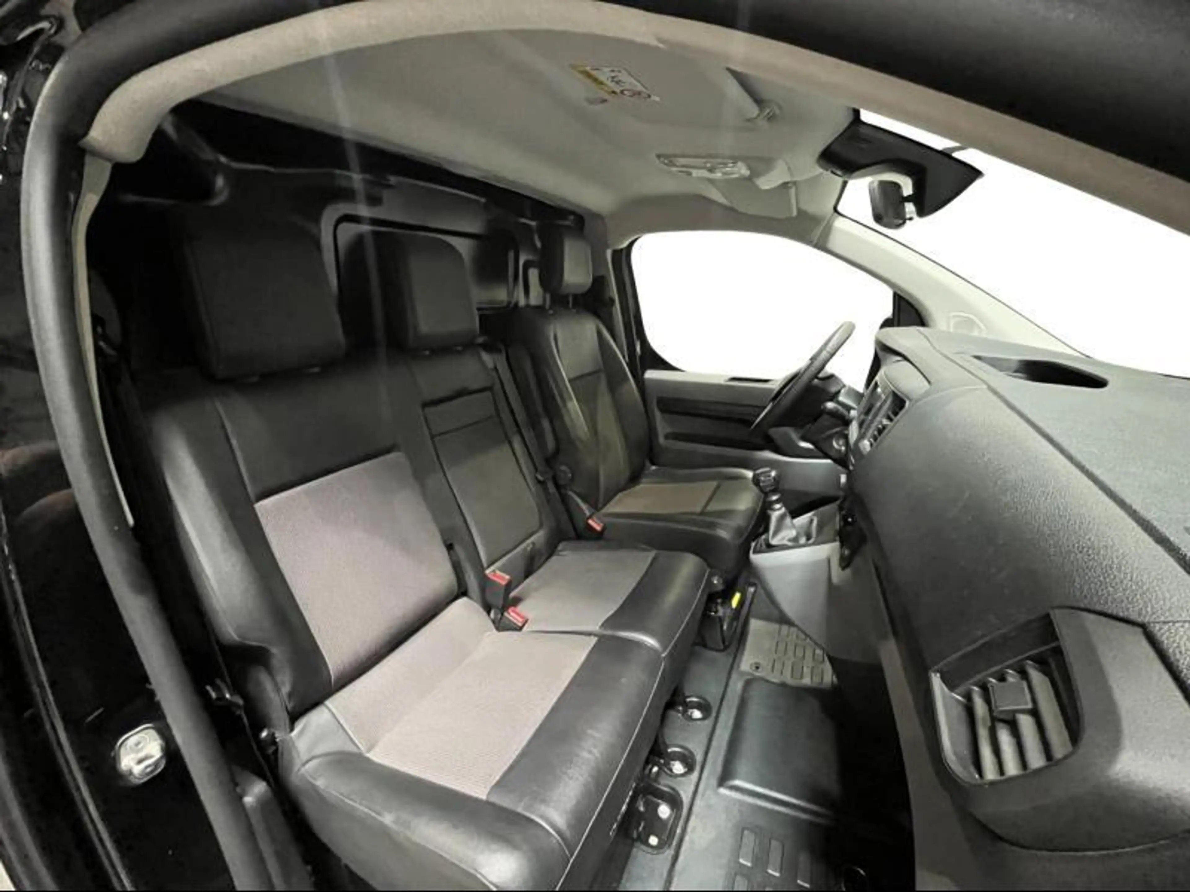 Peugeot Expert 2.0BHDI L2 122 — photo 13