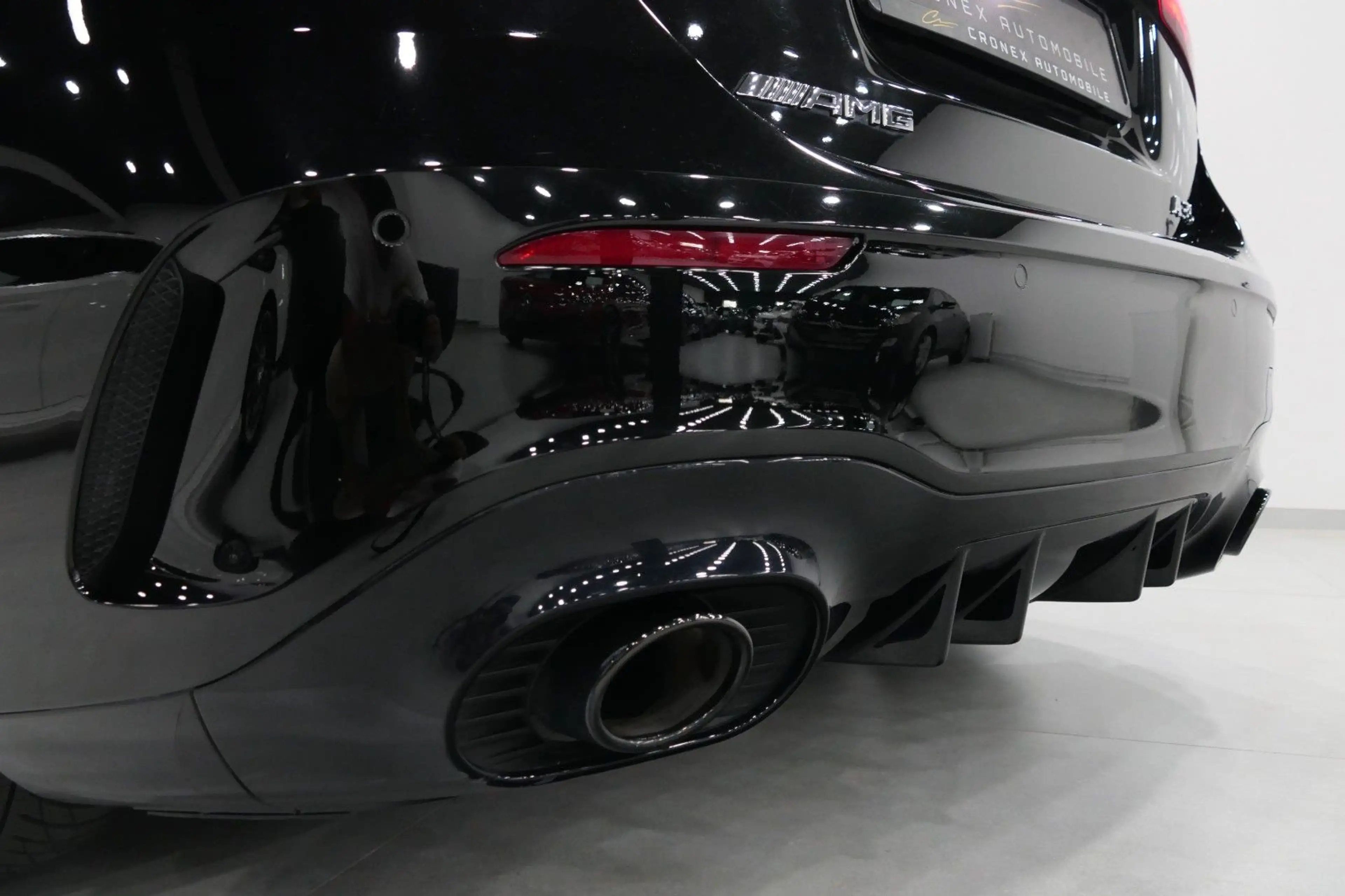 Mercedes-Benz A 35 AMG 4Matic+ SPEEDSHIFT/Pano/Night/1.Hand/PA — photo 14