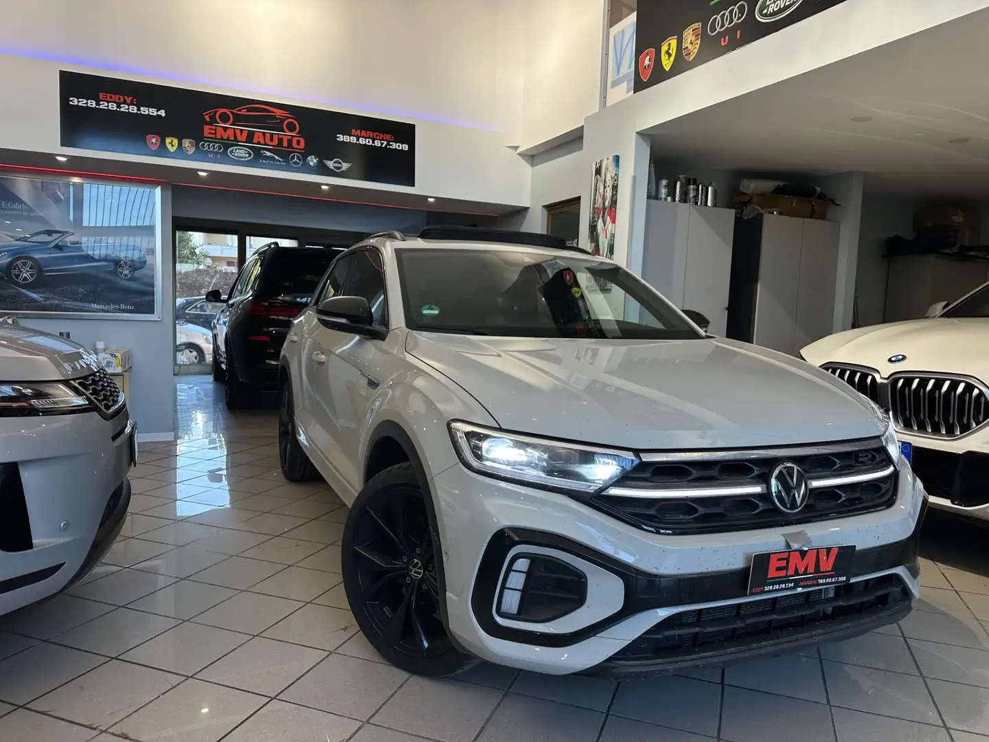 Volkswagen T-Roc 2.0 TDI SCR 150 CV DSG R-Line Šedá - 1
