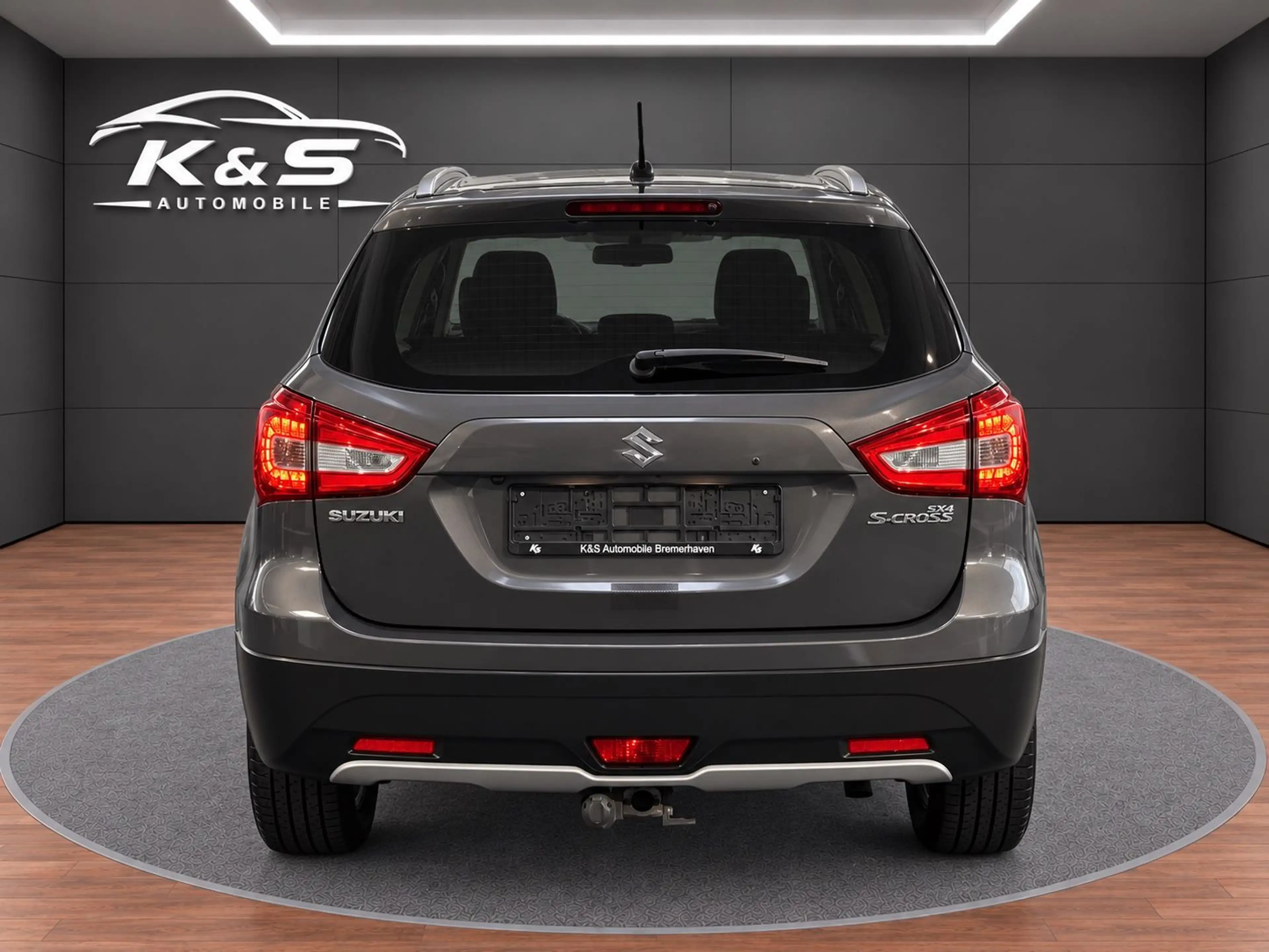 Suzuki SX4 S-Cross  112PS *NAVI*SITZH.*AHK*MFL*KLIMAA.* — photo 6