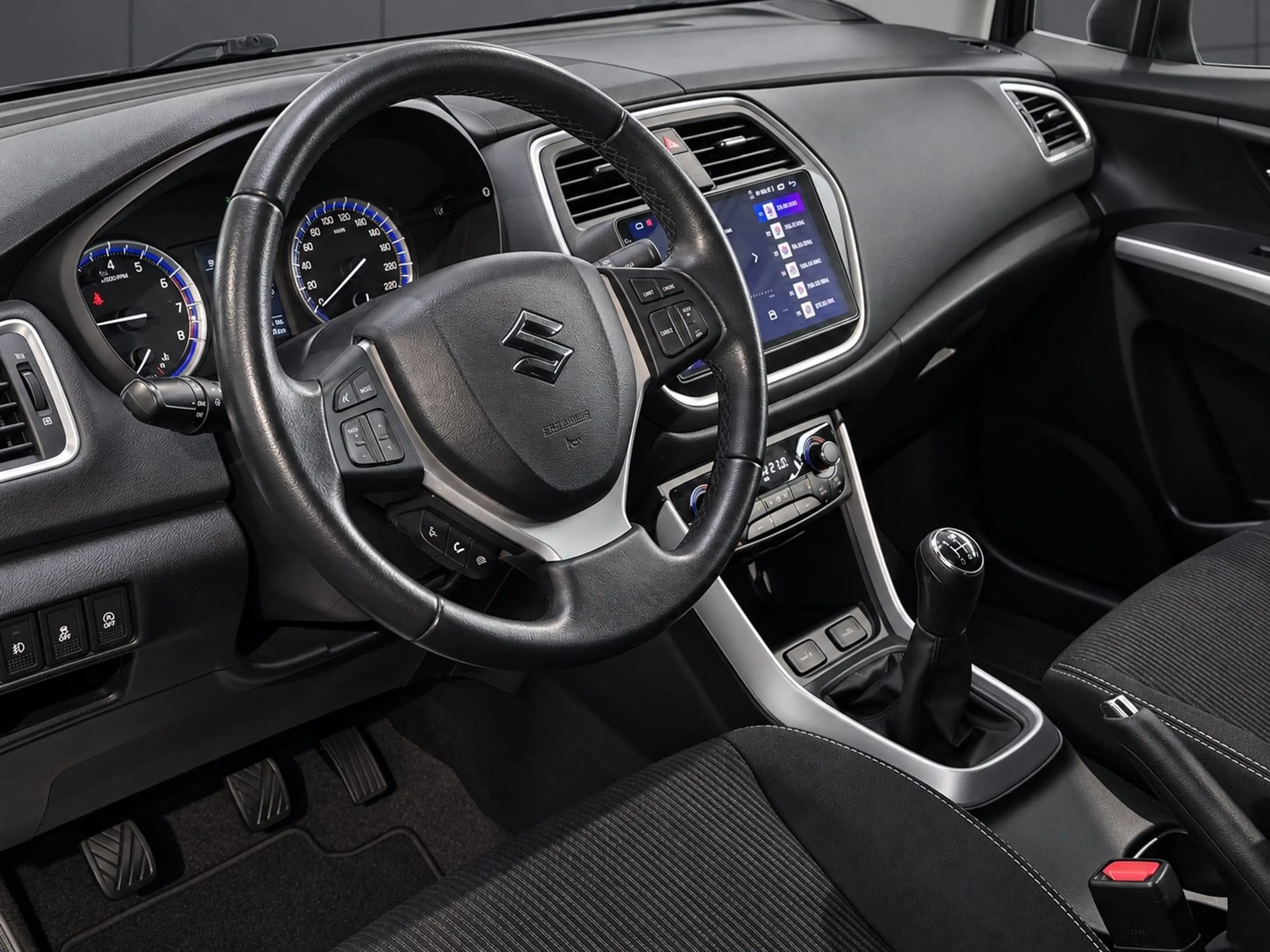 Suzuki SX4 S-Cross  112PS *NAVI*SITZH.*AHK*MFL*KLIMAA.* — photo 11