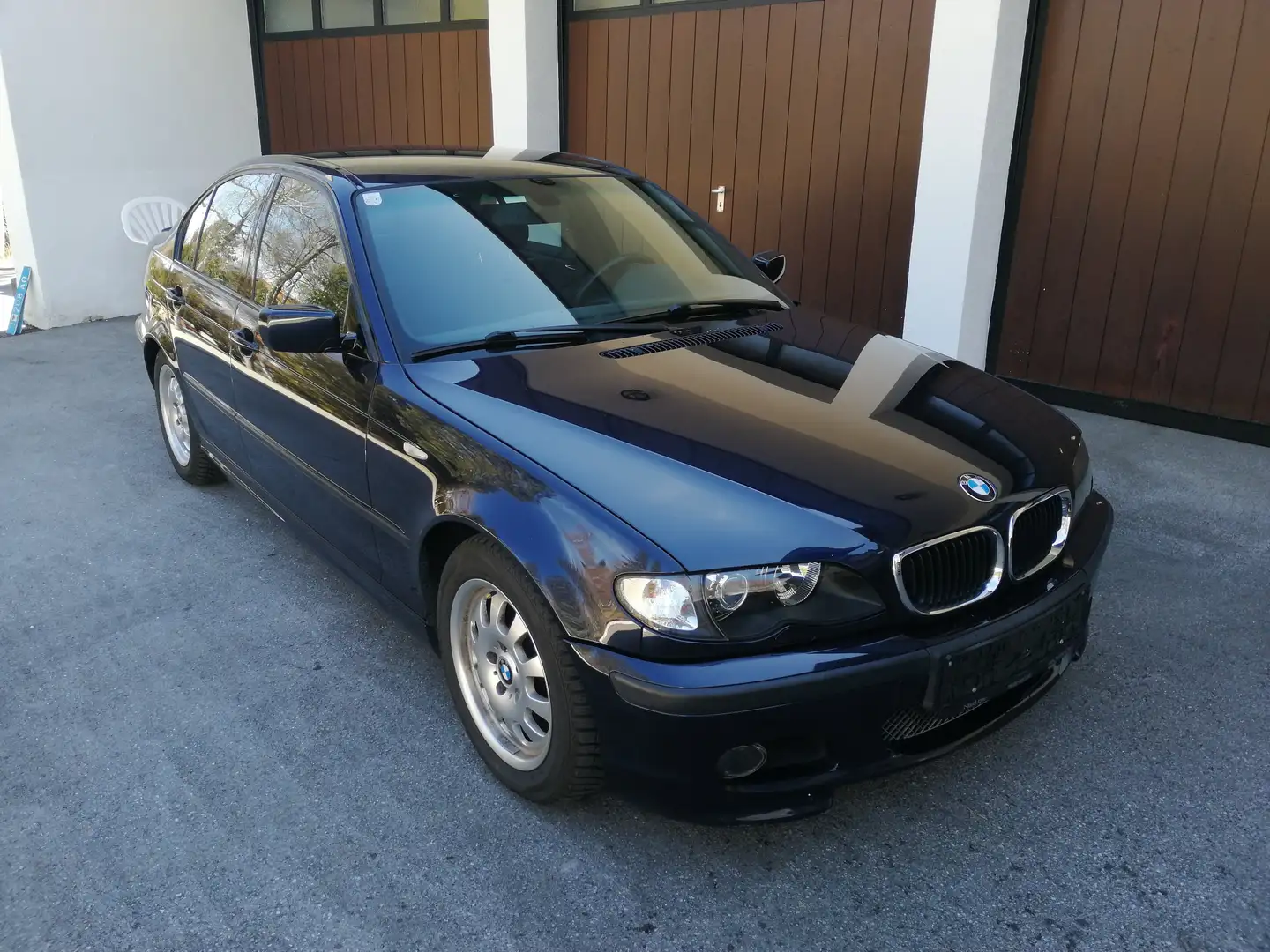 BMW 320 320d Aut. M-PAKET Blau - 1