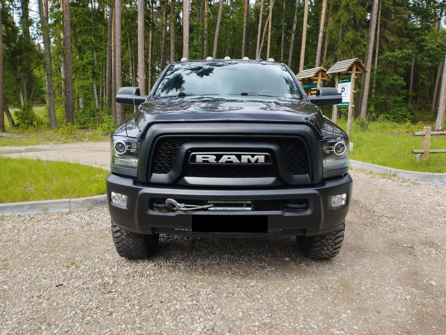 Dodge RAM 2500 Power Wagon 6,4 V8 4x4 Crew Cab LPG onderbouw Чёрный - 2