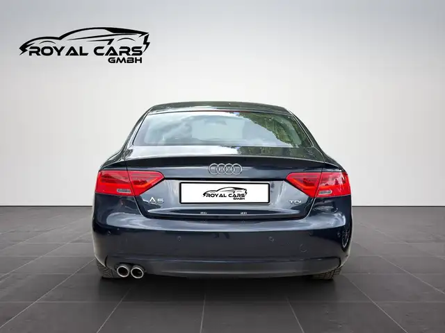 Audi A5 view 5