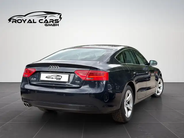 Audi A5 view 9