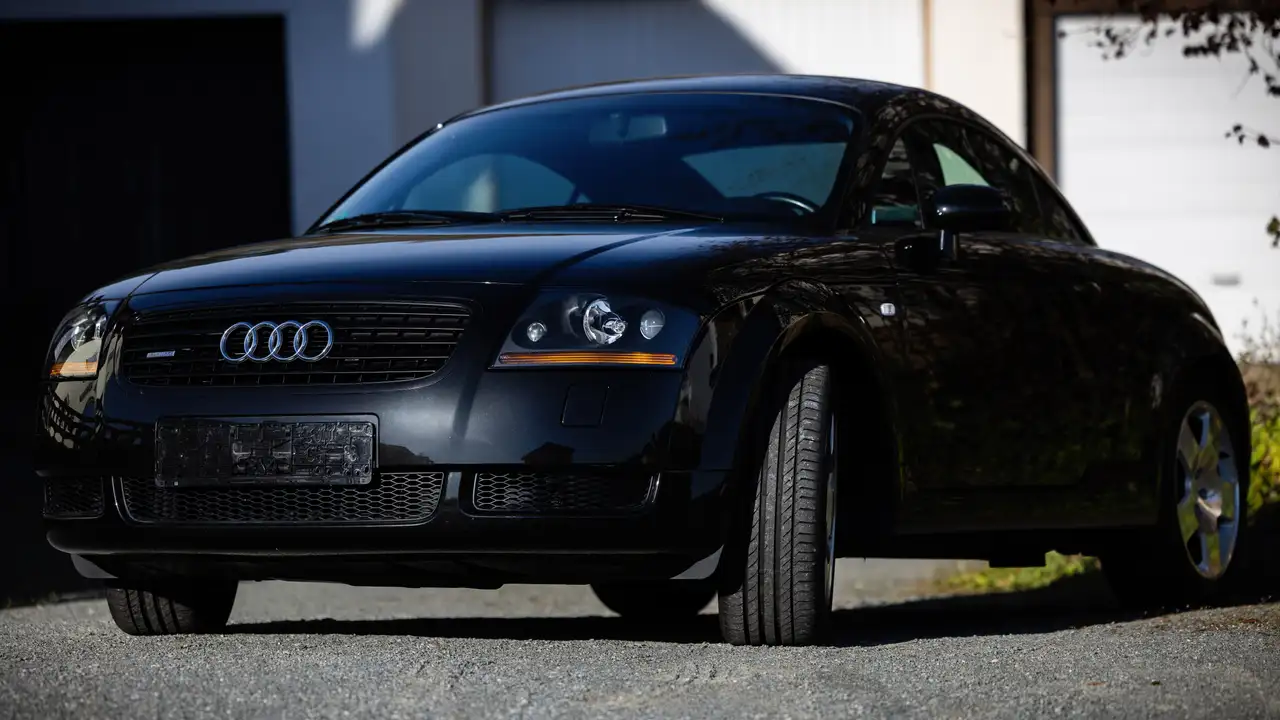 Audi TT Coupe 1.8 T quattro, foto 2