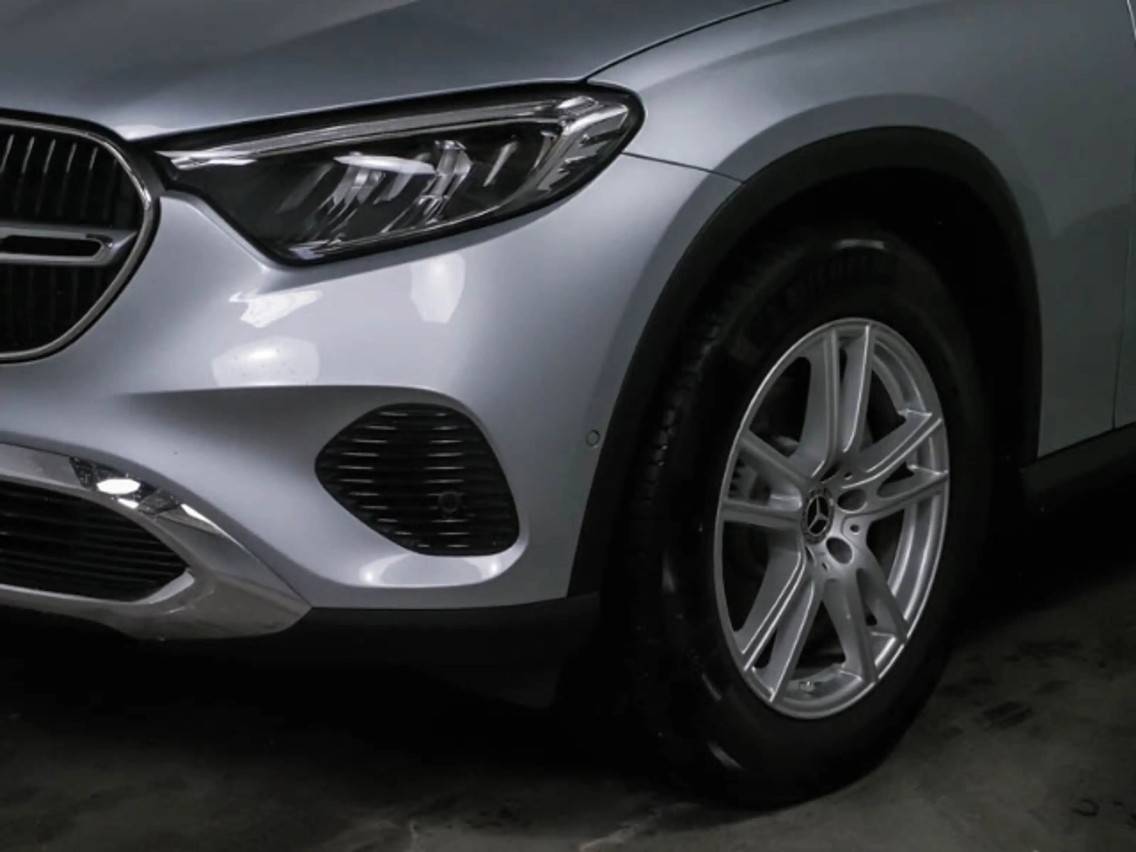 Mercedes-Benz GLC 200 4Matic Avantgarde Advanced+ AHK Panorama — photo 5