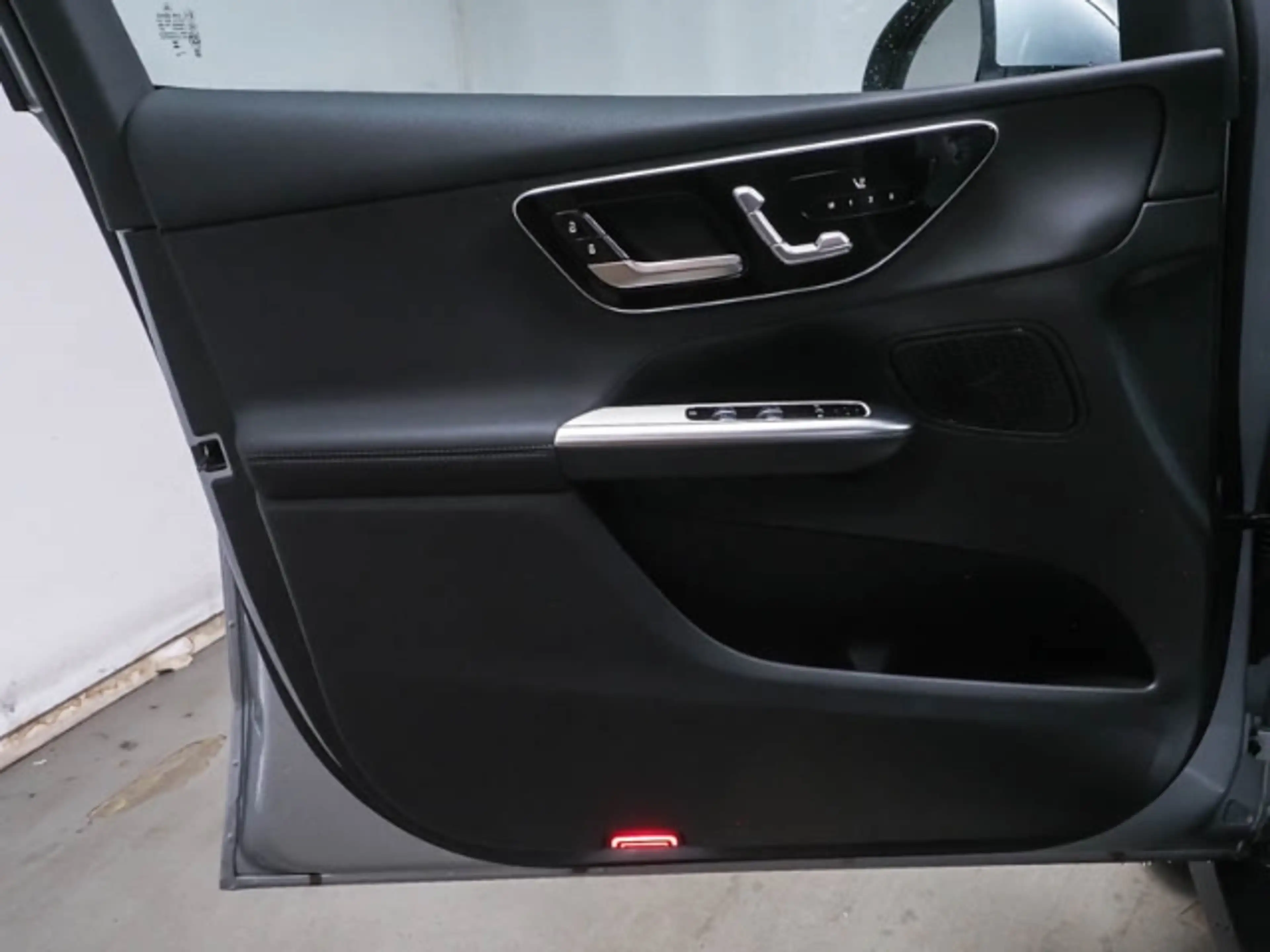 Mercedes-Benz GLC 200 4Matic Avantgarde Advanced+ AHK Panorama — photo 10