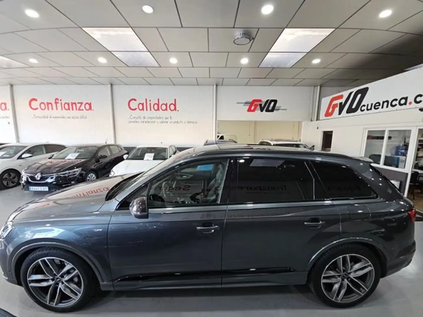 Audi Q7 55 TFSI 340CV BLACK LINE PLUS 3.0 Gris - 2