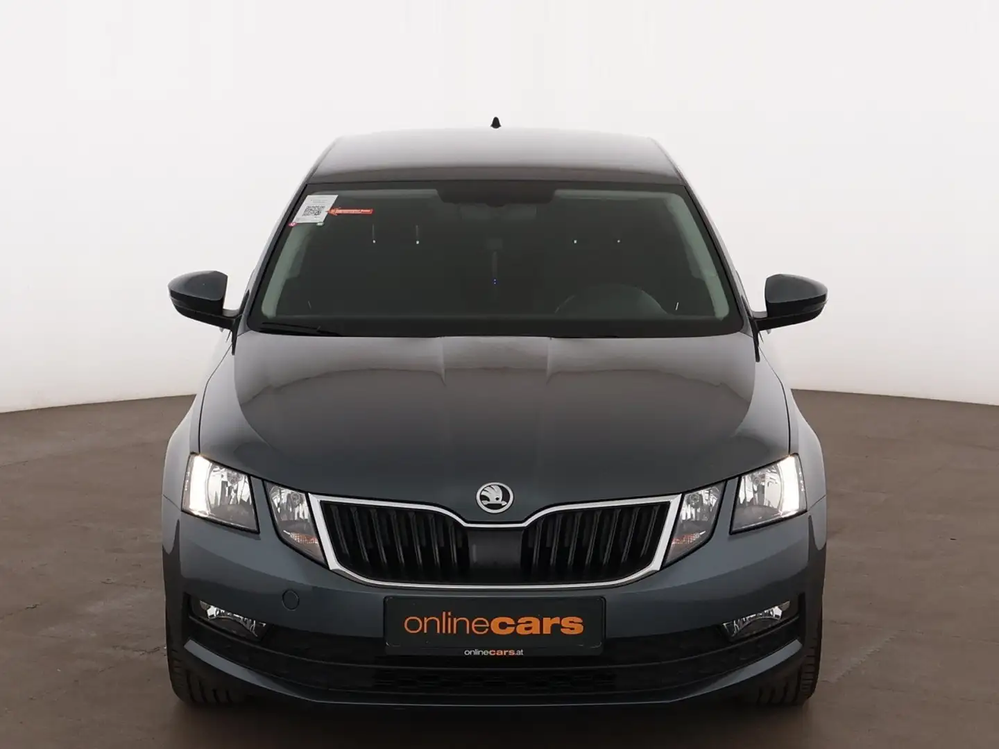 Skoda Octavia 1.6 TDI Ambition TEMPOMAT PARKHILFE Grau - 2