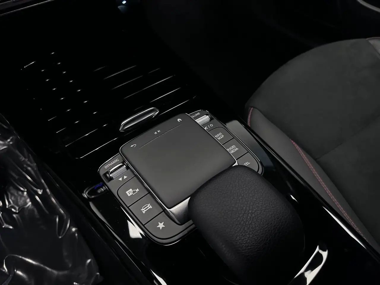 Mercedes-Benz CLA 250e*PHEV*AMG*ZTLVERW.*MBUX-NAVI*LED*, миниатюра 30
