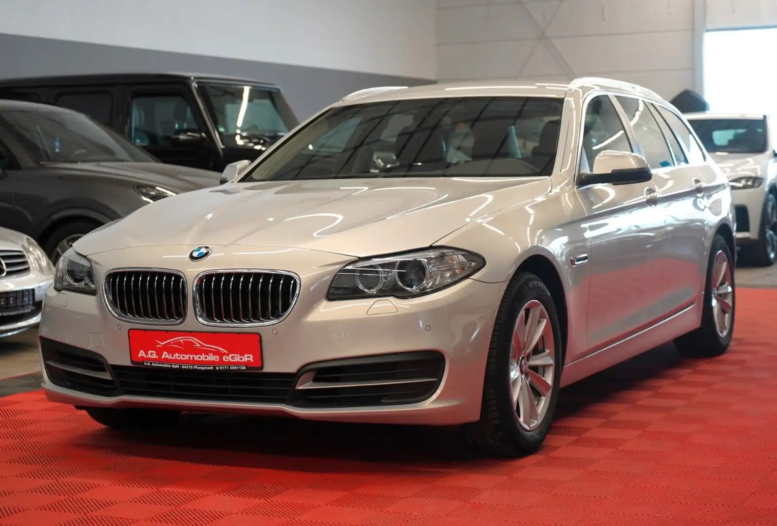 BMW 528 i F11 Touring Aut. 1.Hand*Scheckheft*Bi-Xenon Argent - 1