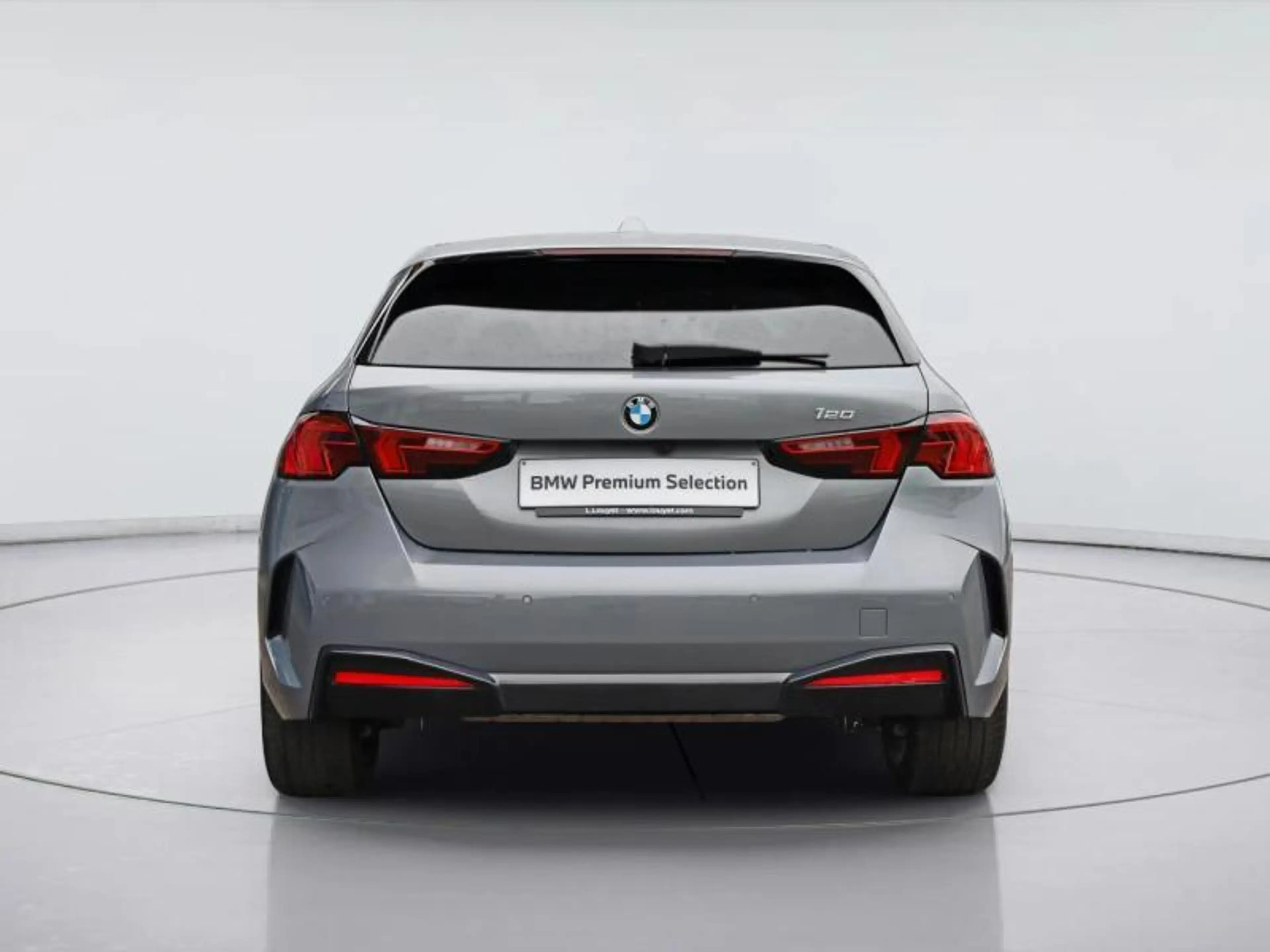 BMW 120 — photo 4