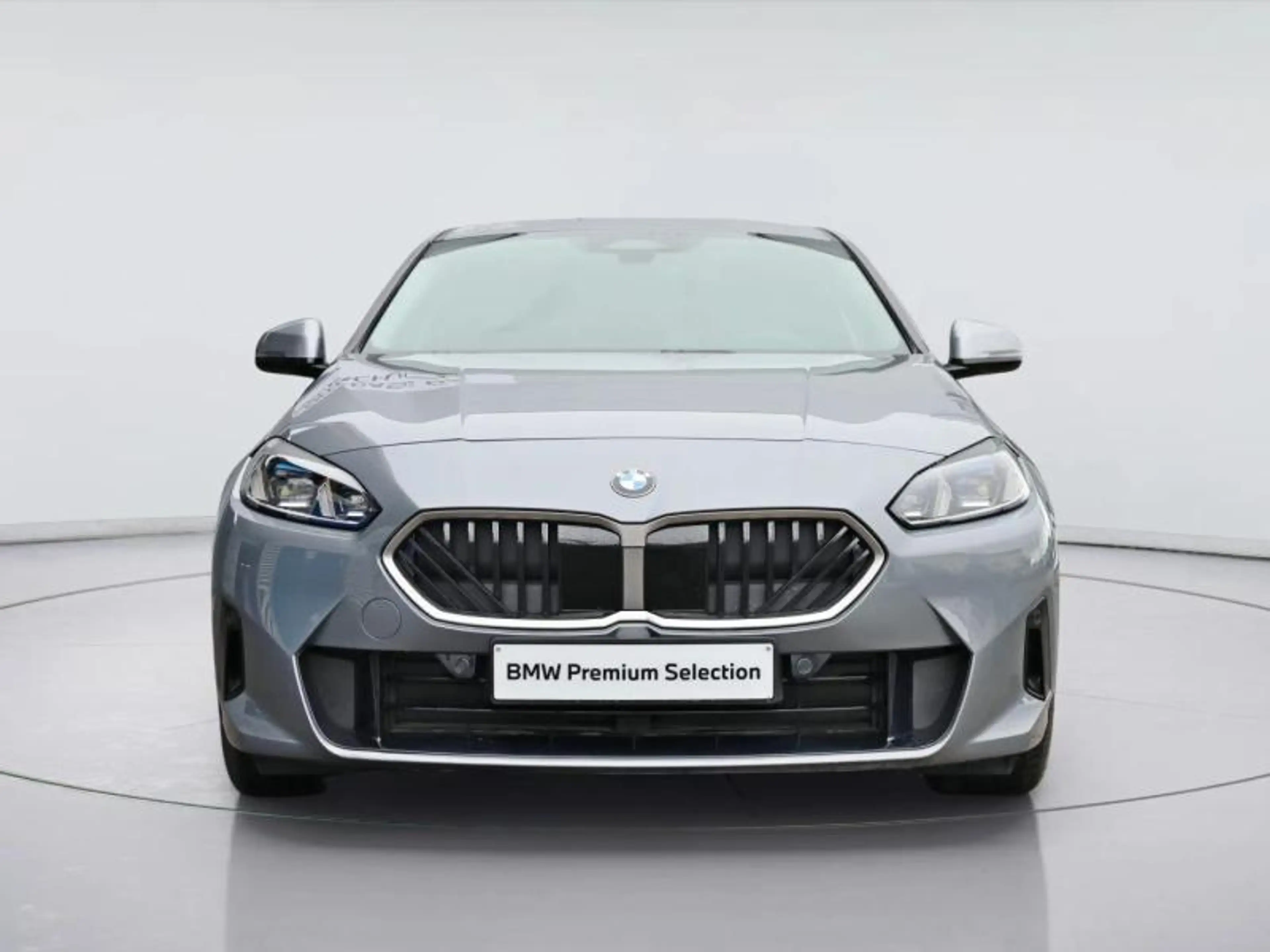 BMW 120 — photo 2