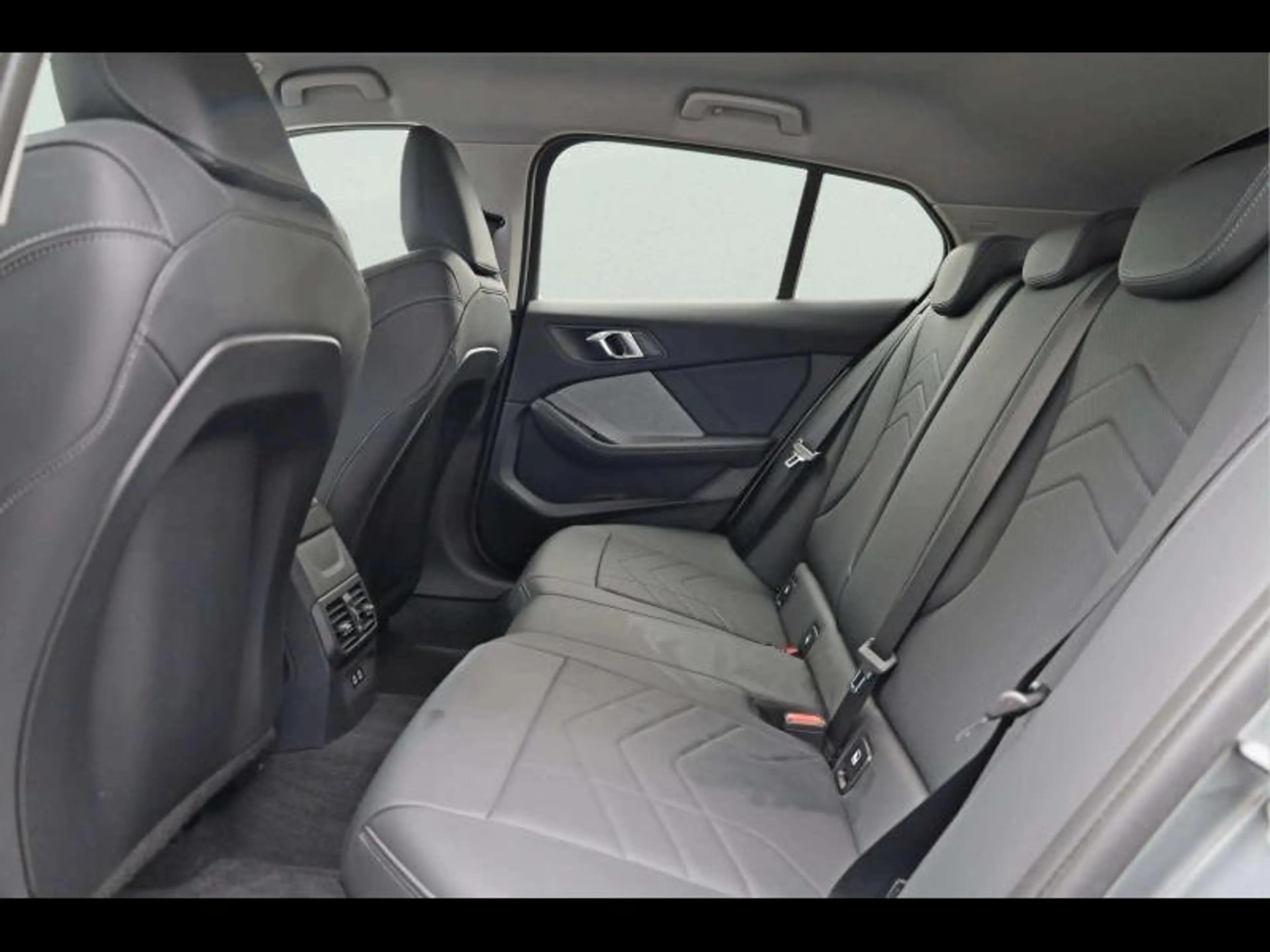 BMW 120 — photo 10
