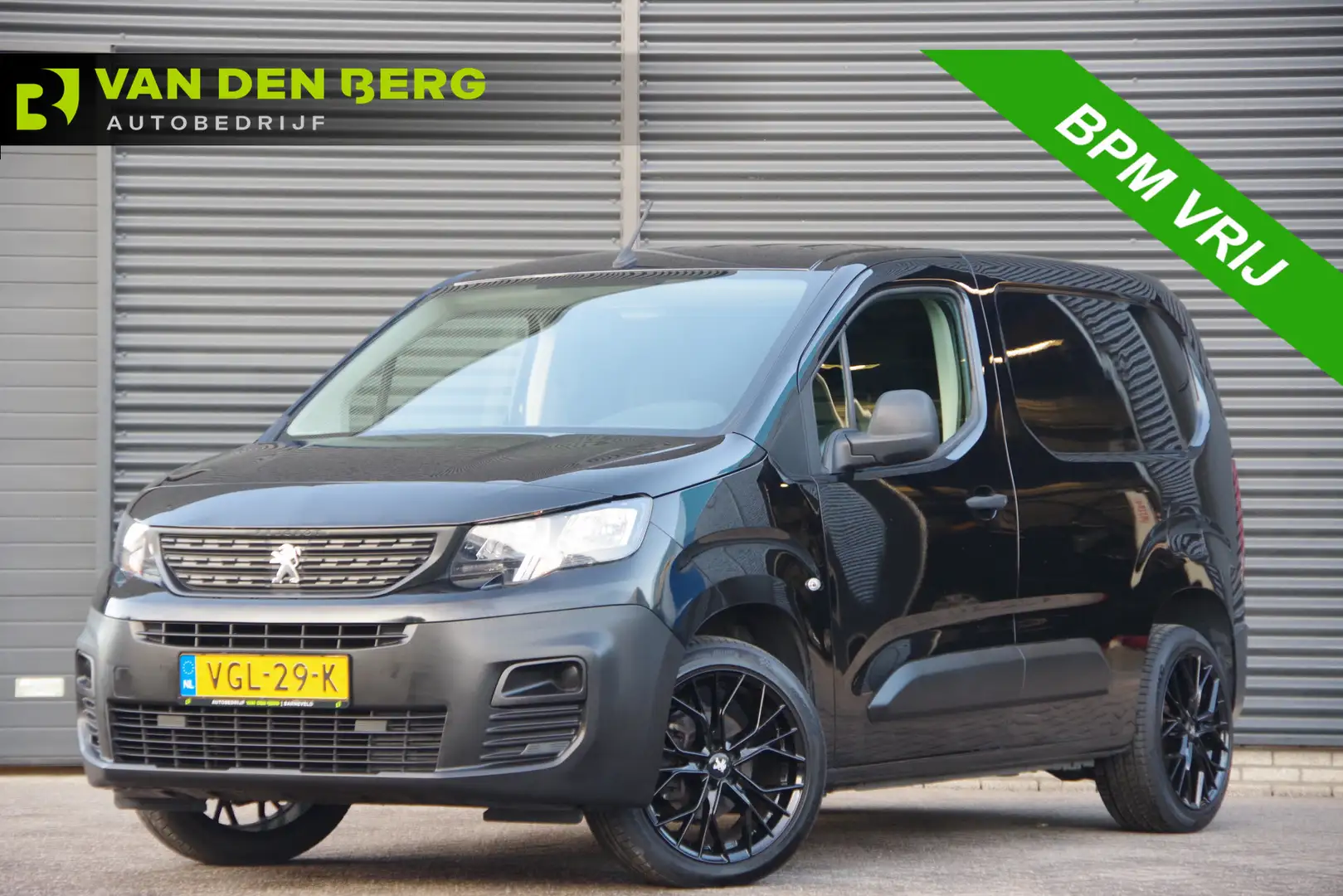 Peugeot Partner 1.5 BlueHDI AIRCO, CRUISE, ZEER NETTE AUTO! NL AUT Zwart - 1