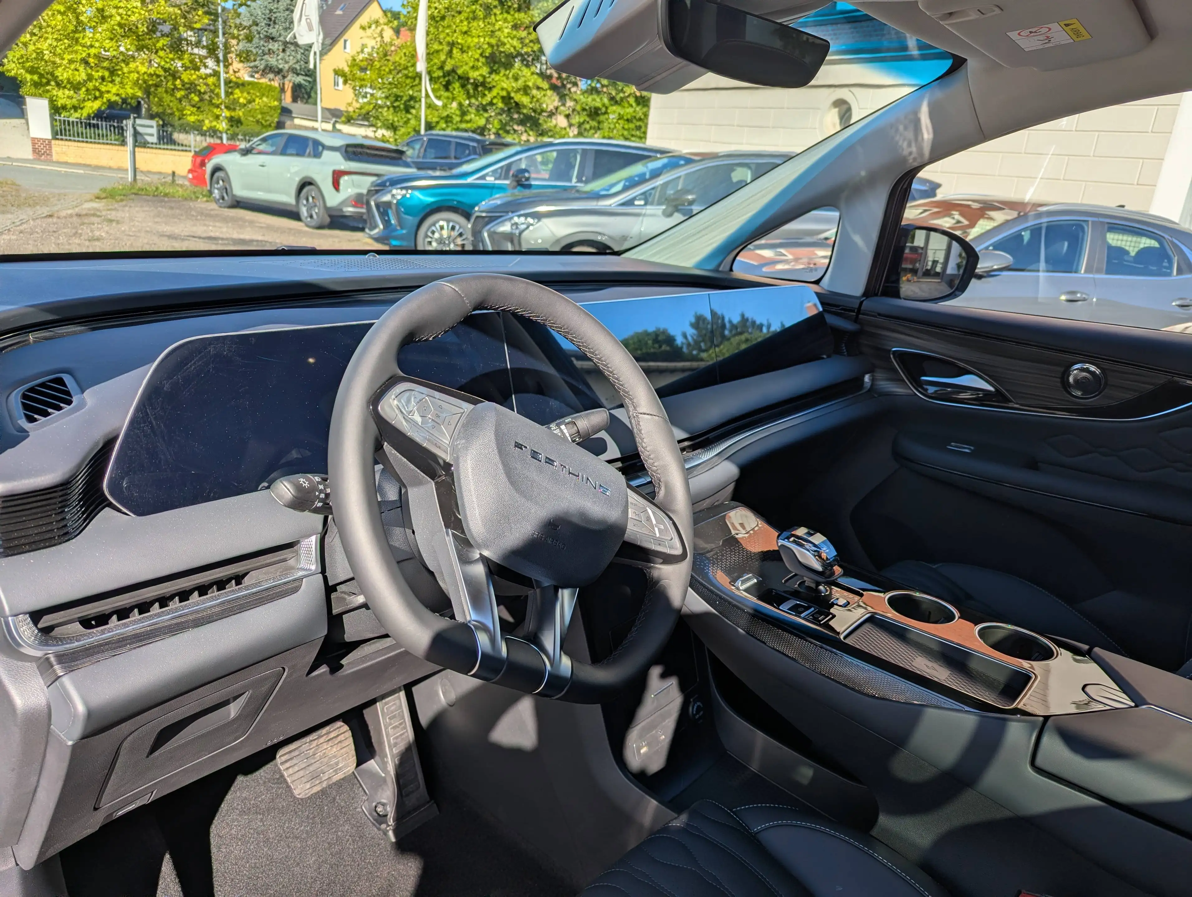 DFM Forthing 9 PHEV — photo 6