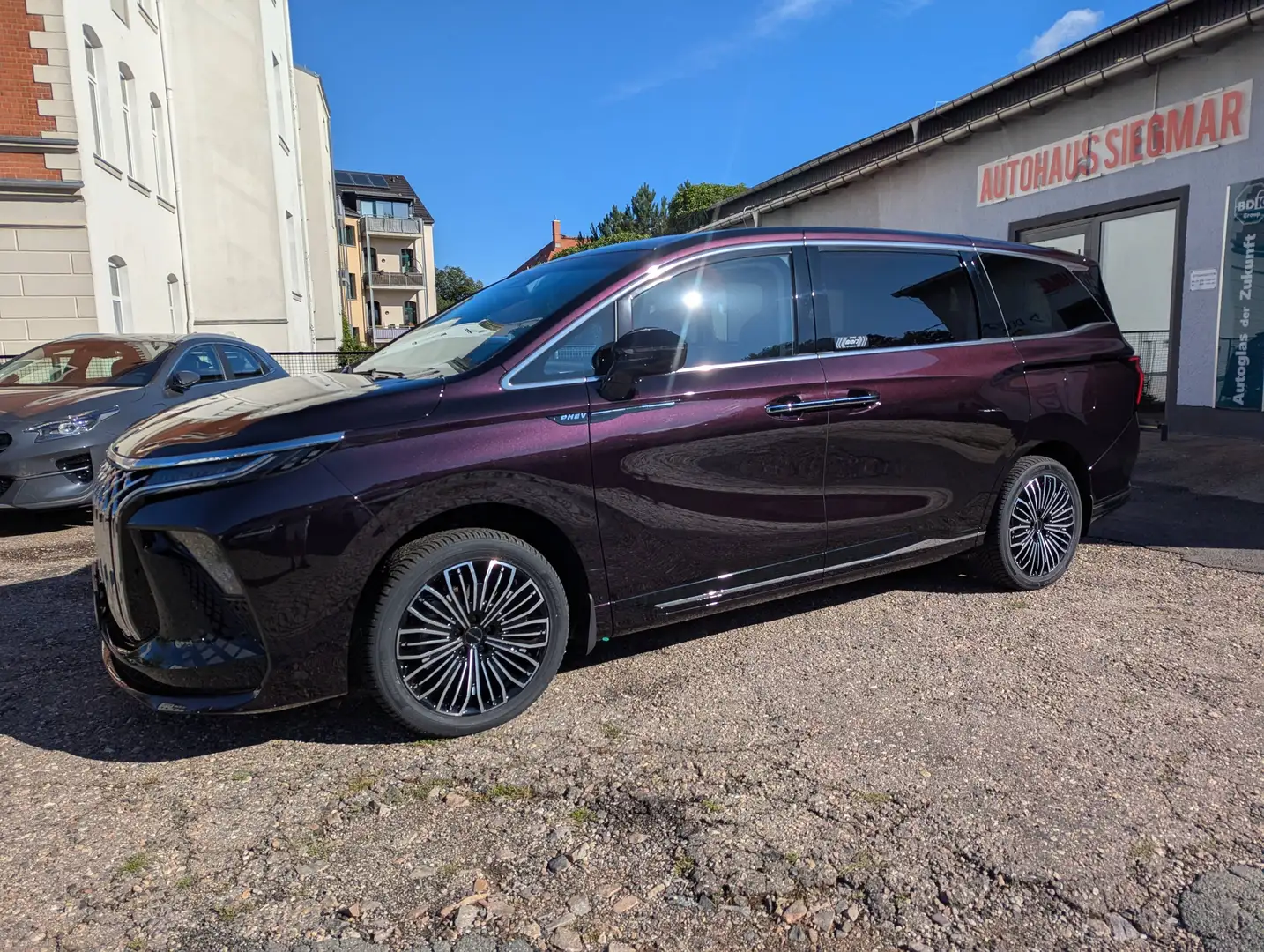 DFM Forthing 9 PHEV Violett - 2