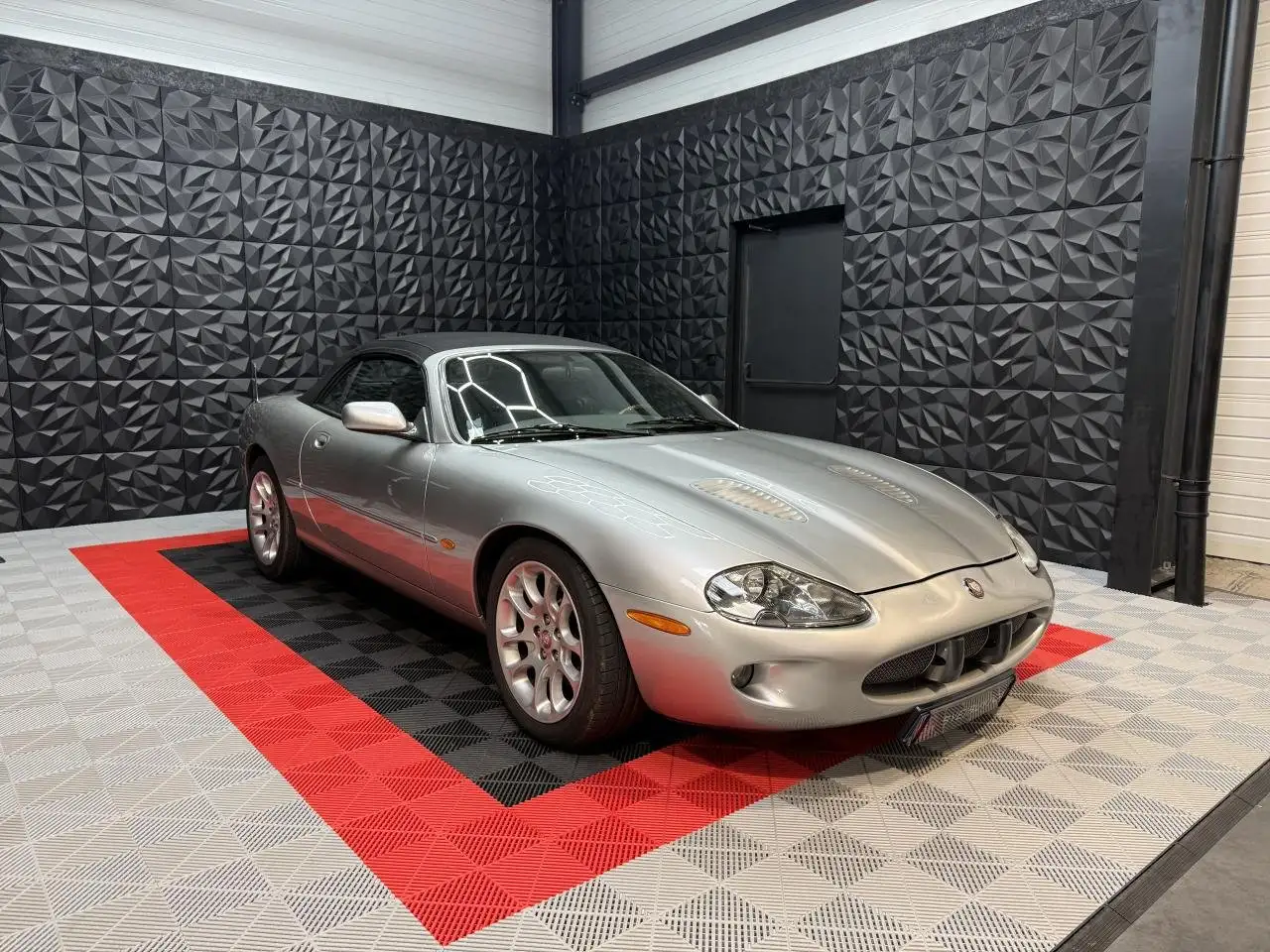 Jaguar XKR CABRIOLET SURALIMENTE - 4.0l - 363 CH - BVA - V8 SUPERCHARGED - GARANTIE 12 MOIS, foto 3