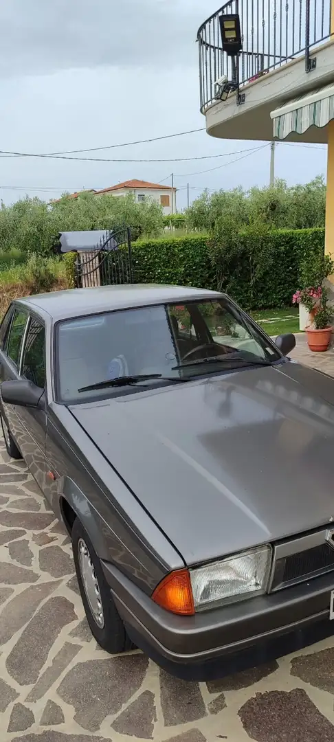 Alfa Romeo 75 1.6 ie cat. - 2