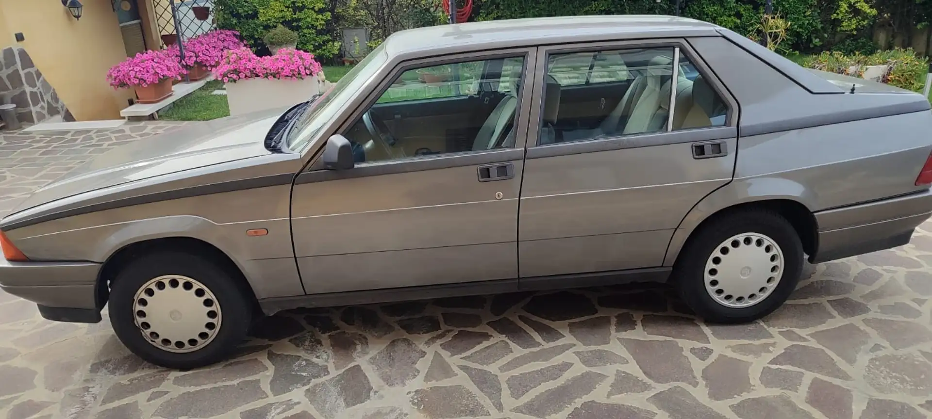 Alfa Romeo 75 1.6 ie cat. - 1