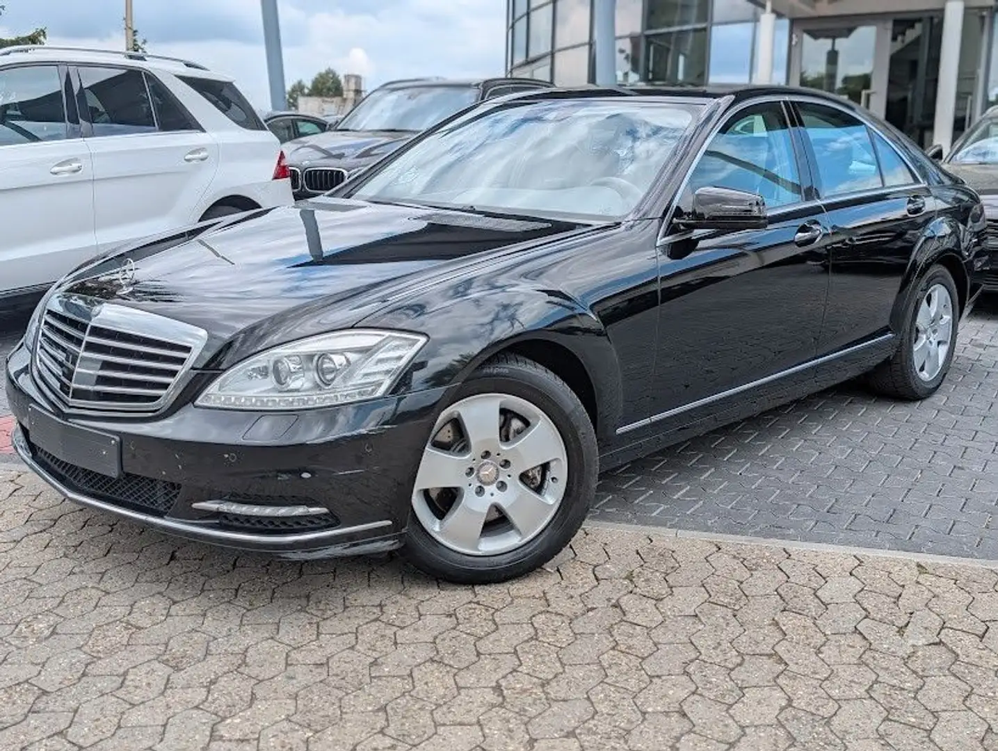 Mercedes-Benz S 350 BlueTec Bi-Xenon. Navi. Sitzh. Leder Fekete - 2