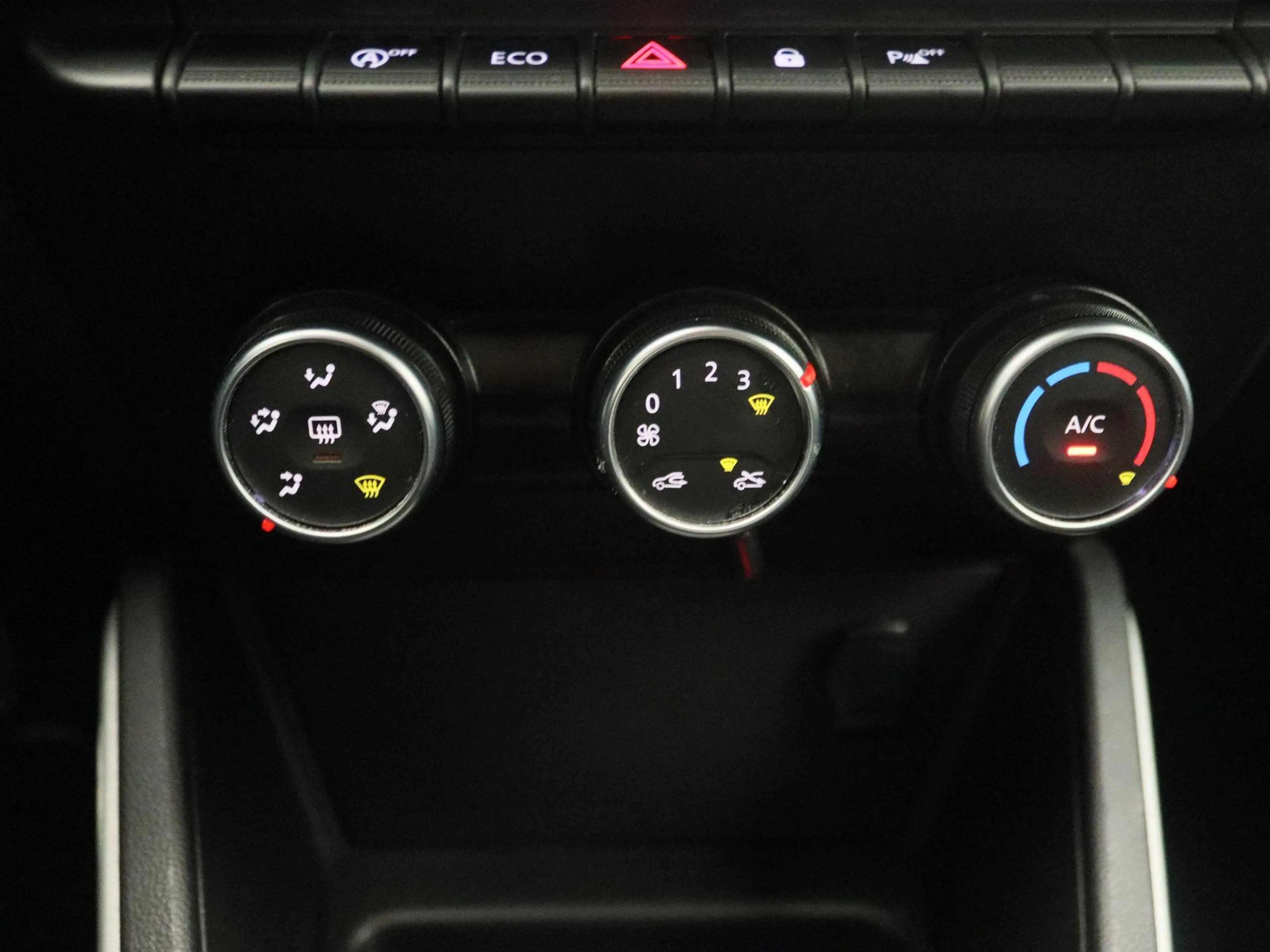 Dacia Duster TCe 100 Bi-Fuel Prestige | LPG G3 | Media Navigati — photo 10