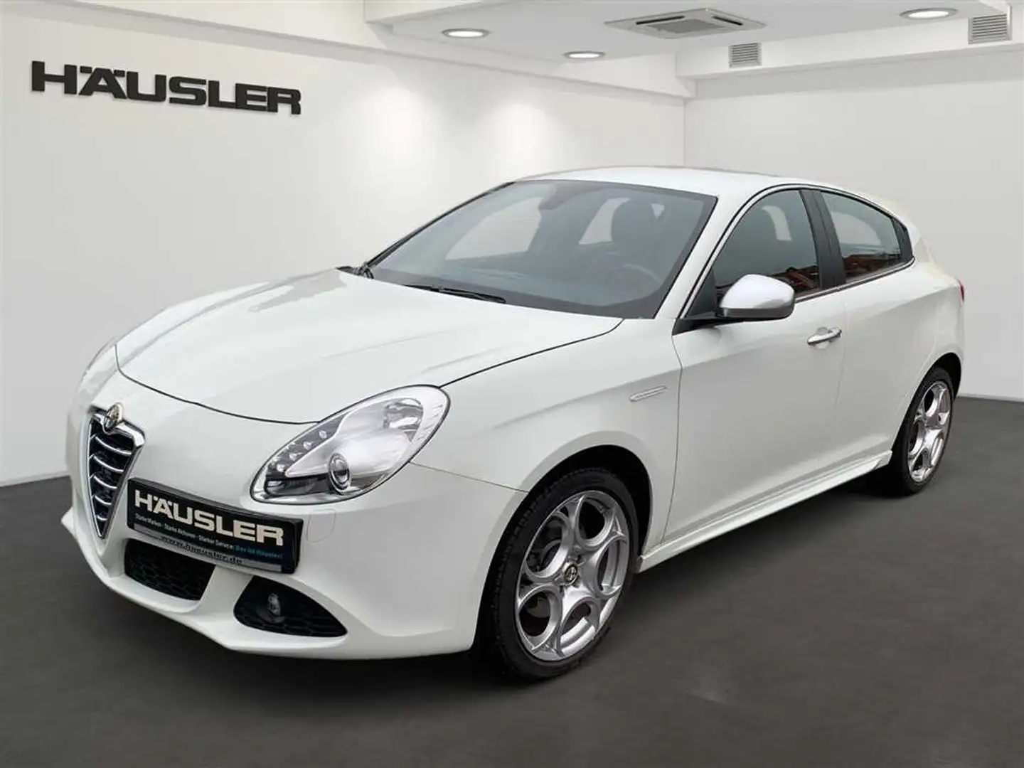 Alfa Romeo Giulietta 1.4 TB MultiAir Turismo Leder PDC Xenon Sportpaket Weiß - 1