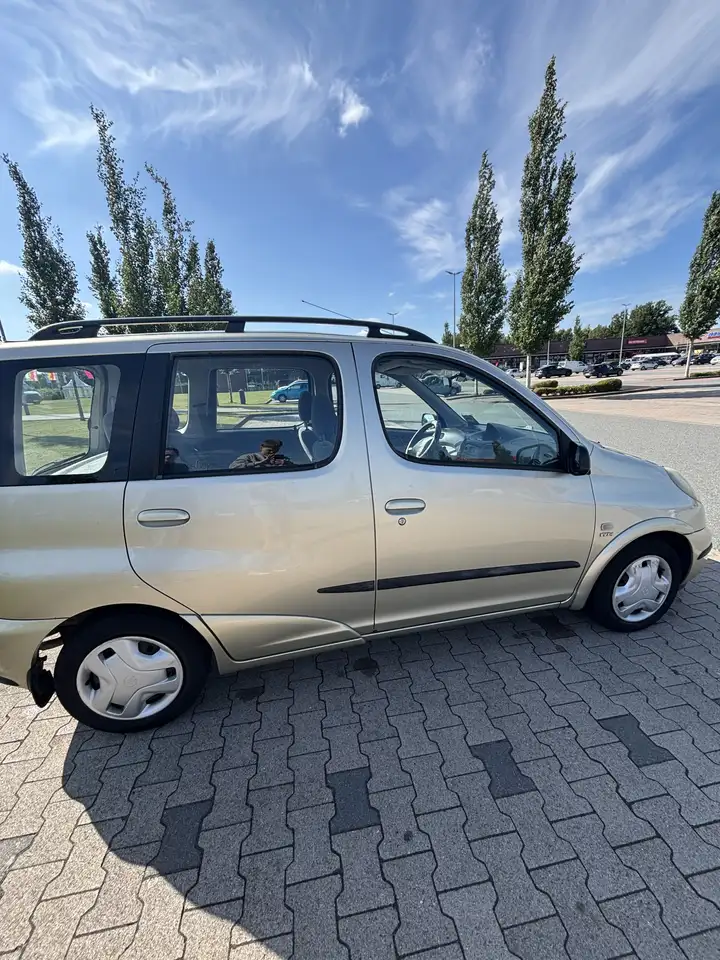 Toyota Yaris Verso 1.3 Sol, foto 11