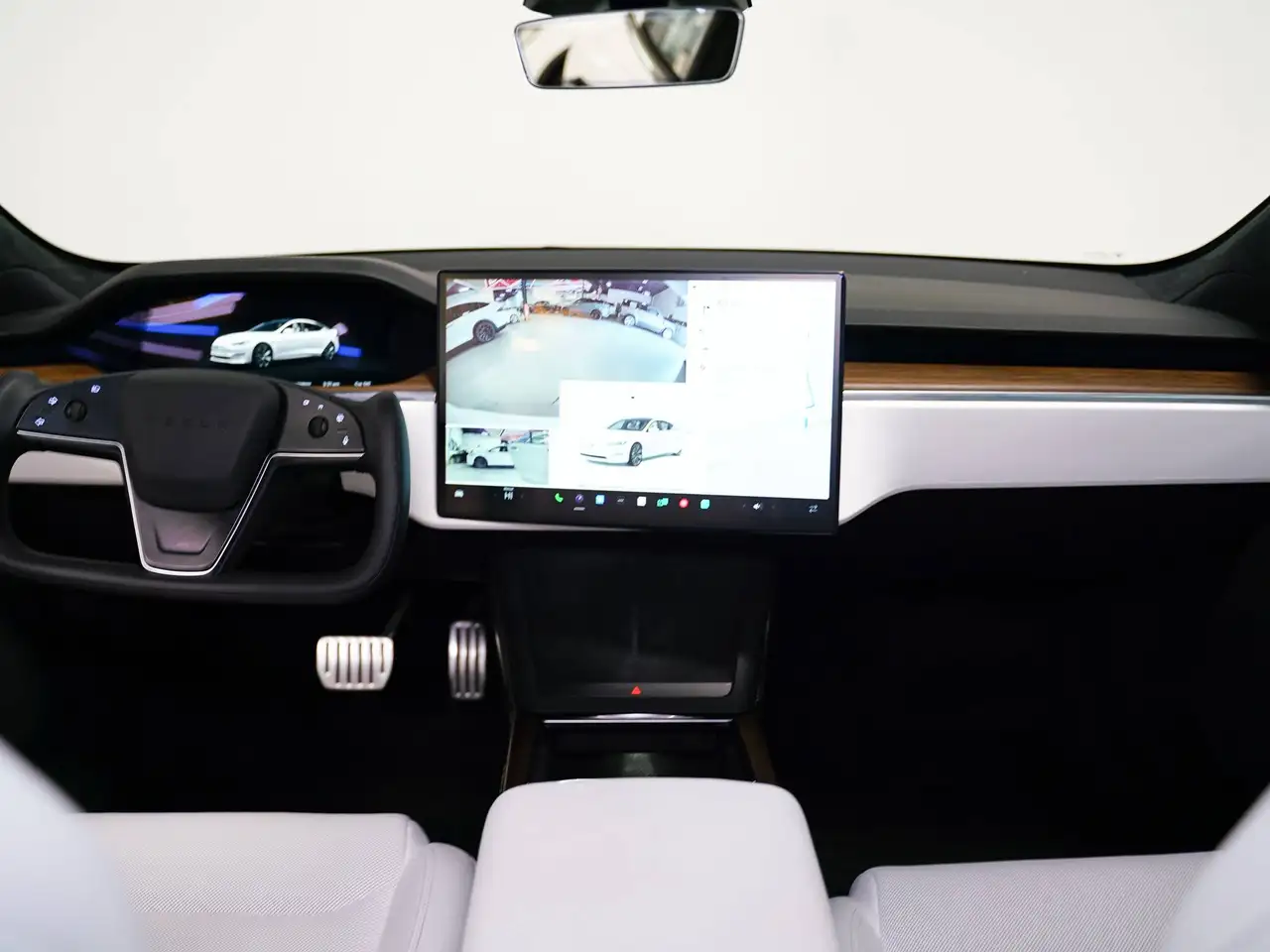 Tesla Model S снимка Tesla Model S