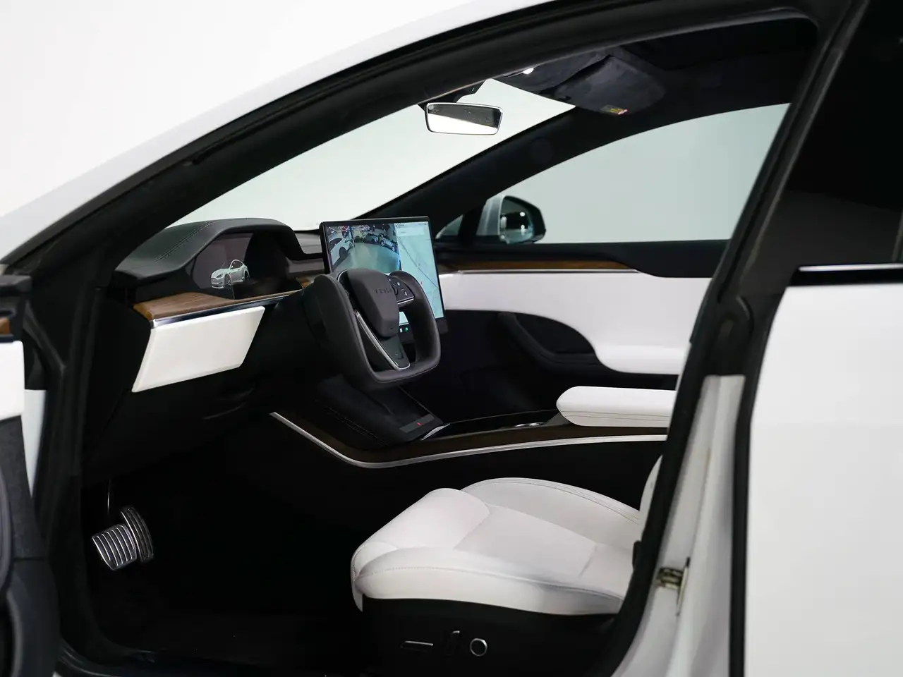 Tesla Model S снимка Tesla Model S