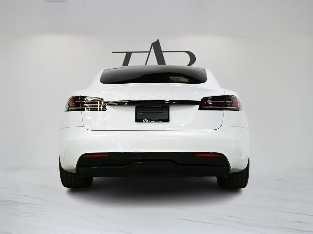 Tesla Model S снимка Tesla Model S