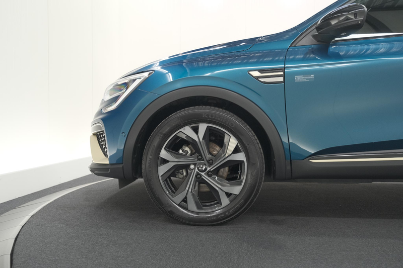Renault Arkana 1.6 E-Tech hybrid 145 E-Tech Engineered | Adaptiev — photo 12