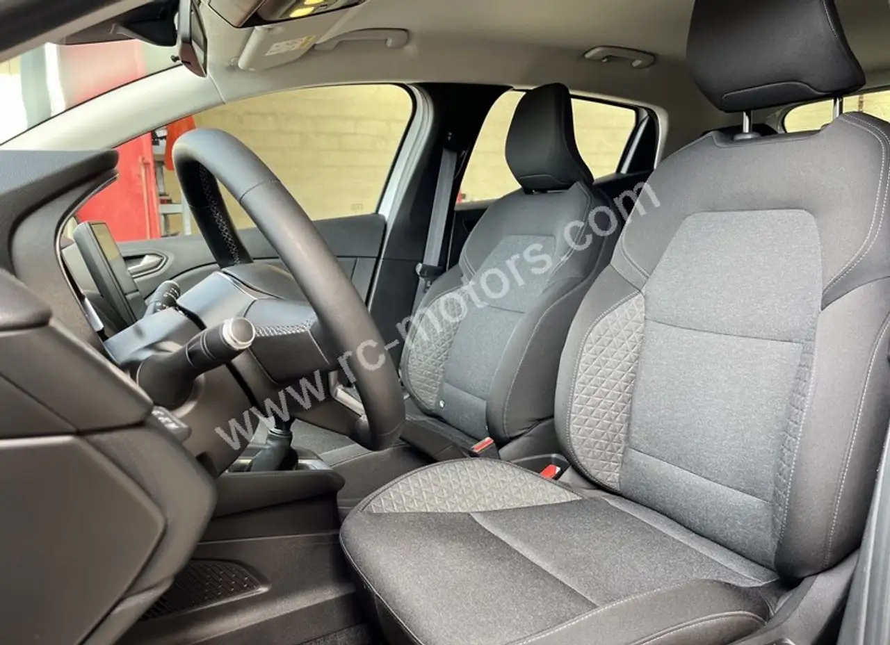 Renault Clio Citadine 3 portes — photo 5
