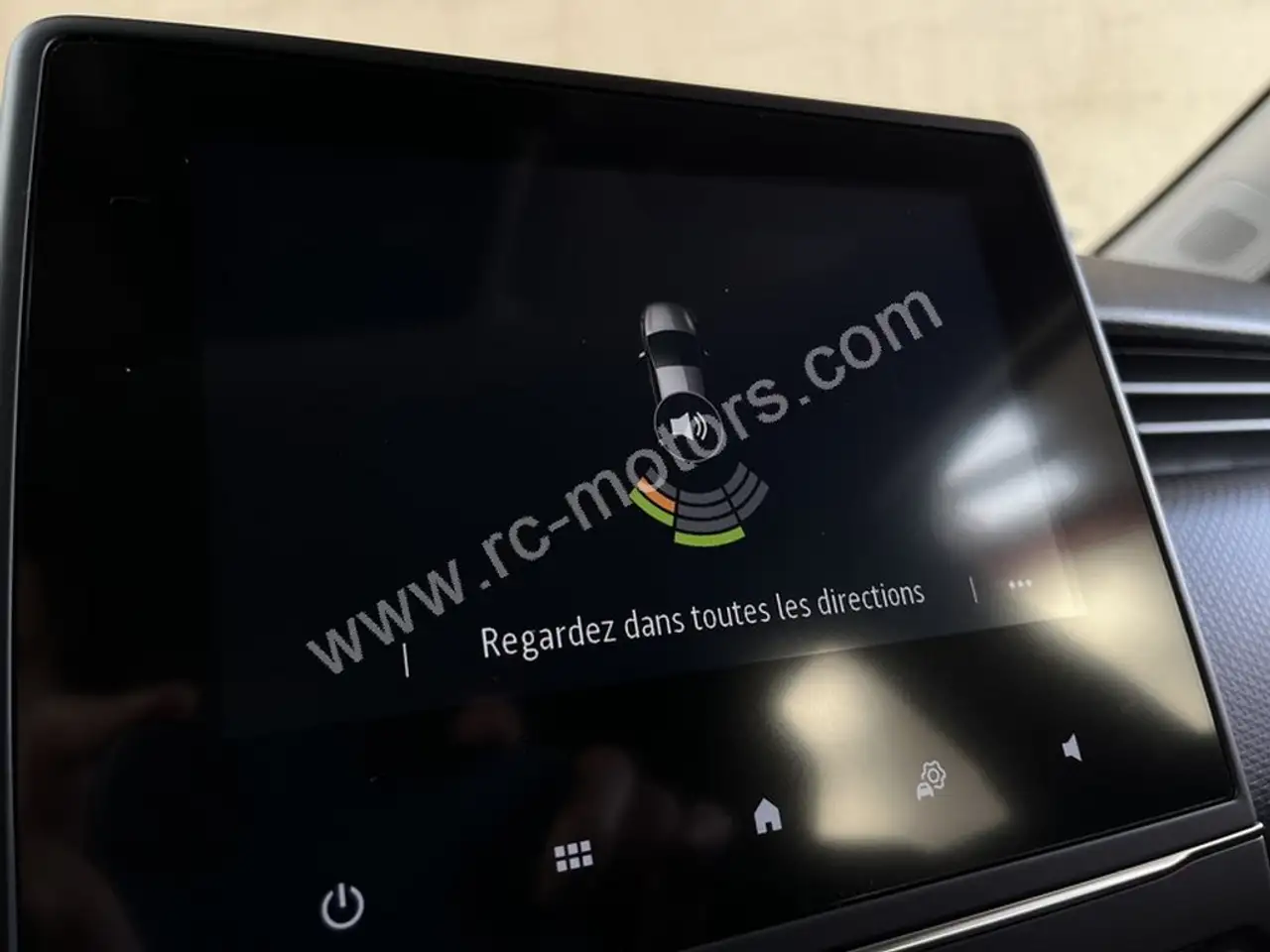 Renault Clio Citadine 3 portes — photo 14