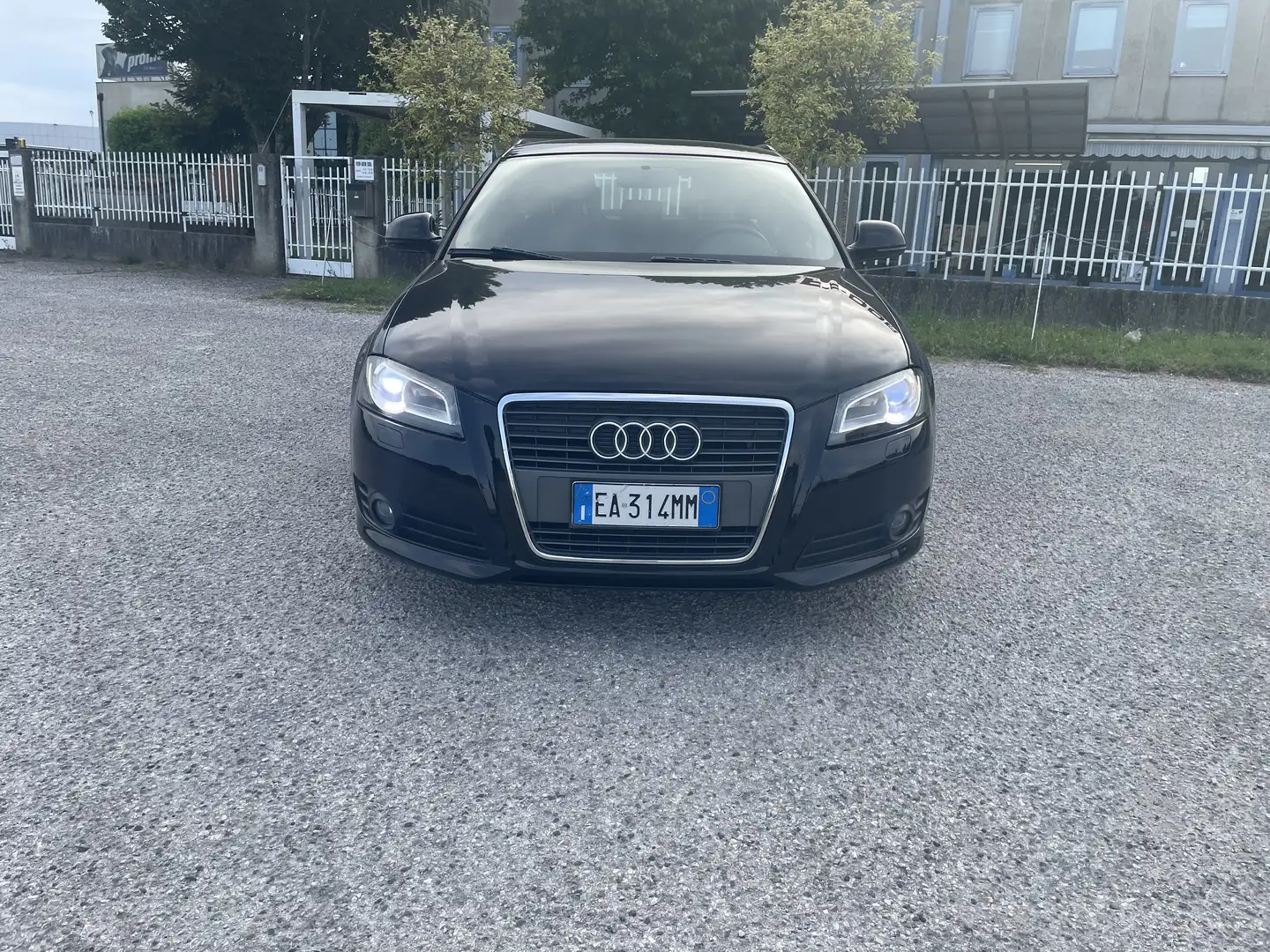 Audi A3 Sportback 1.6 tdi S LINE - 2